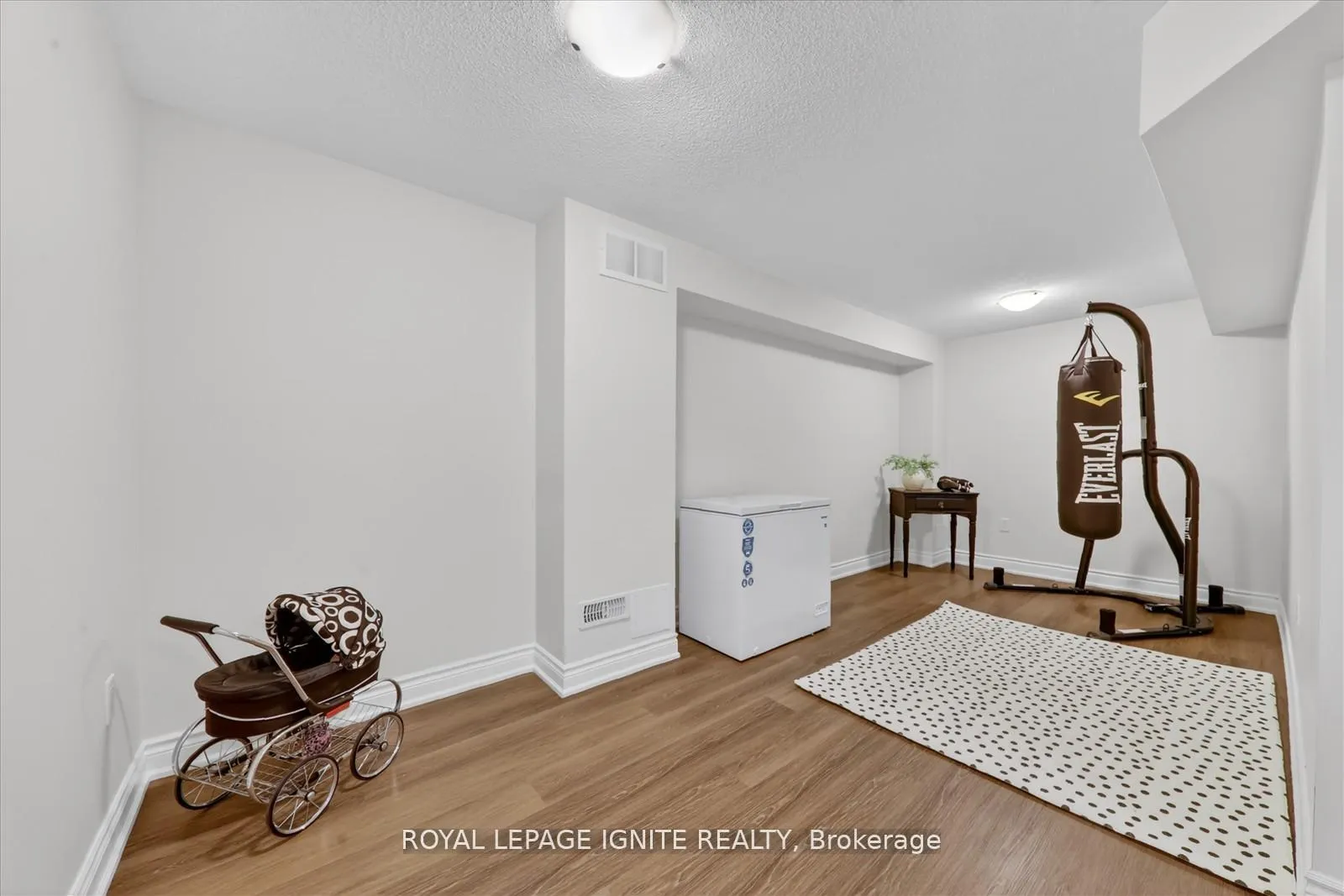 Photo 35 of 1449 Arborwood Drive, Oshawa, Taunton — HOMEH