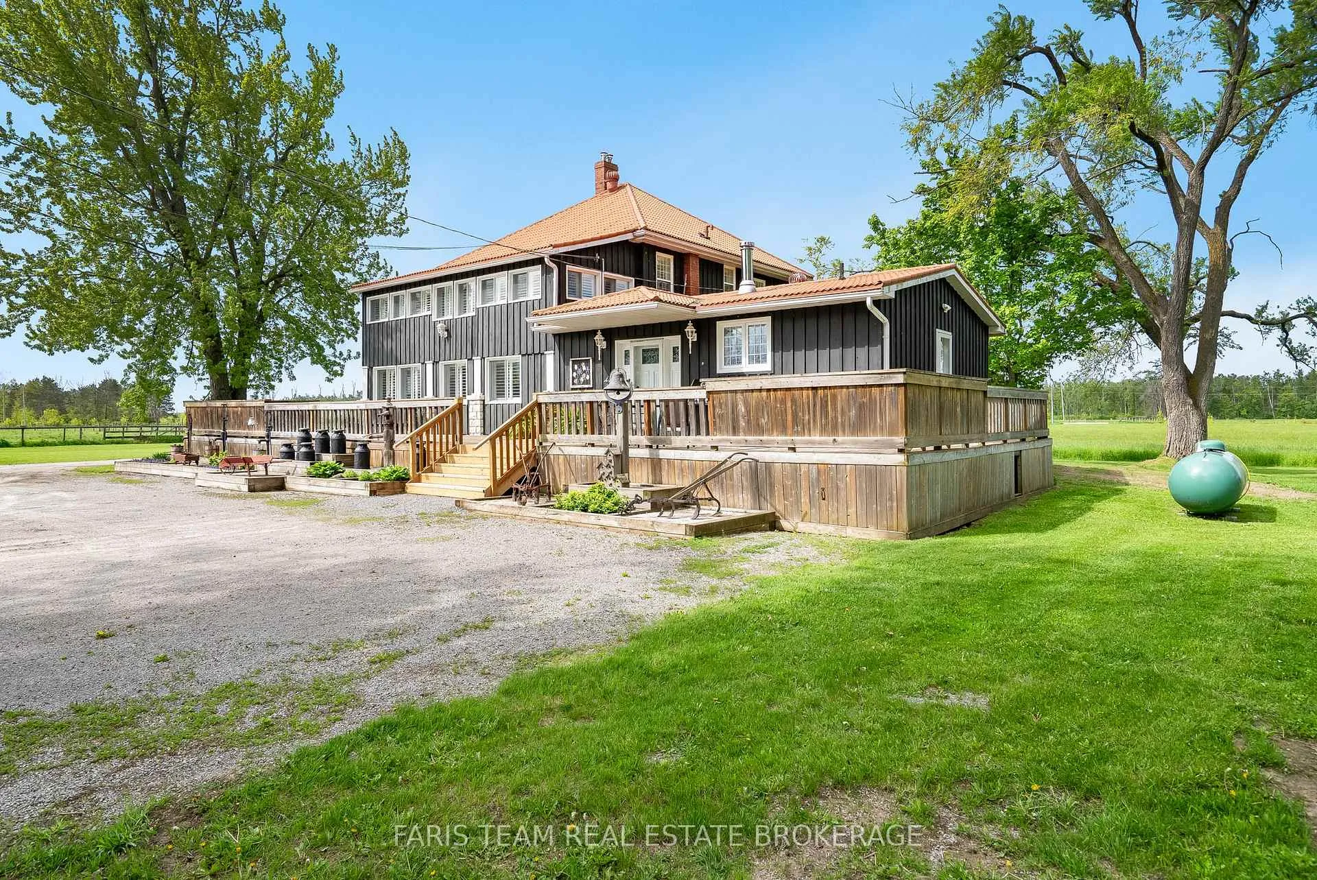 Front of 94 Avery Point Road
