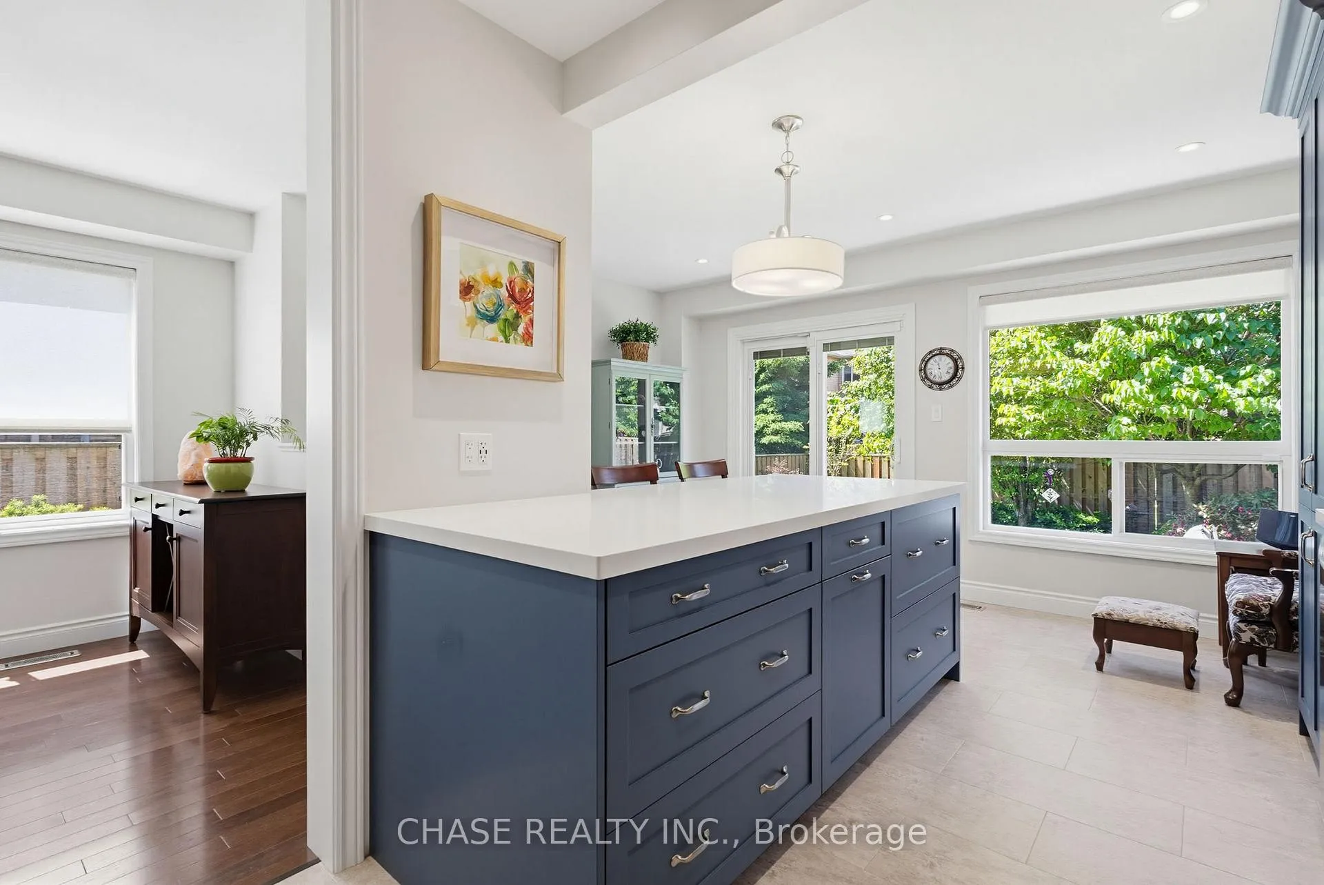 Photo 9 of 2485 Newcastle Crescent, Oakville, West Oak Trails — HOMEH