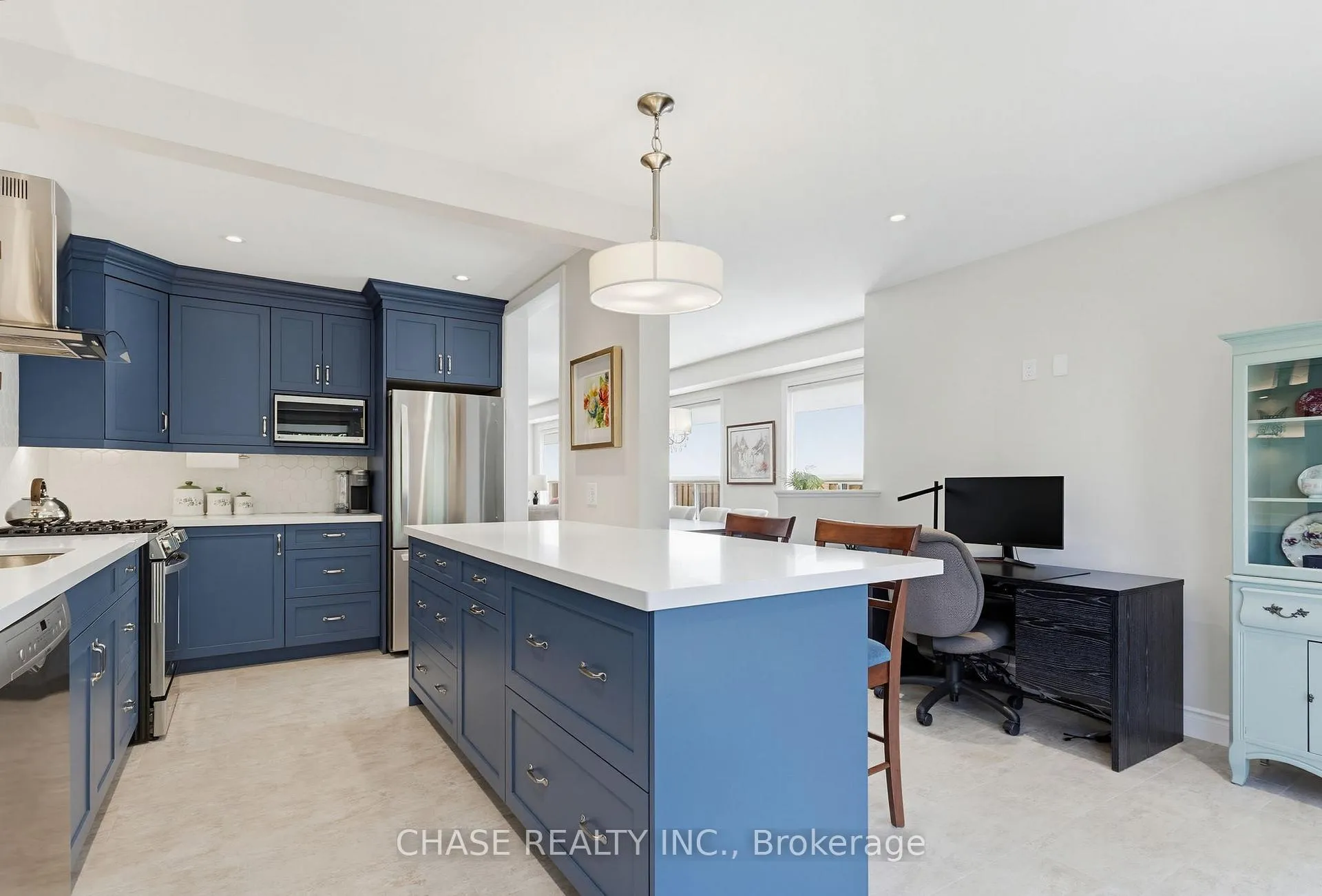 Photo 11 of 2485 Newcastle Crescent, Oakville, West Oak Trails — HOMEH