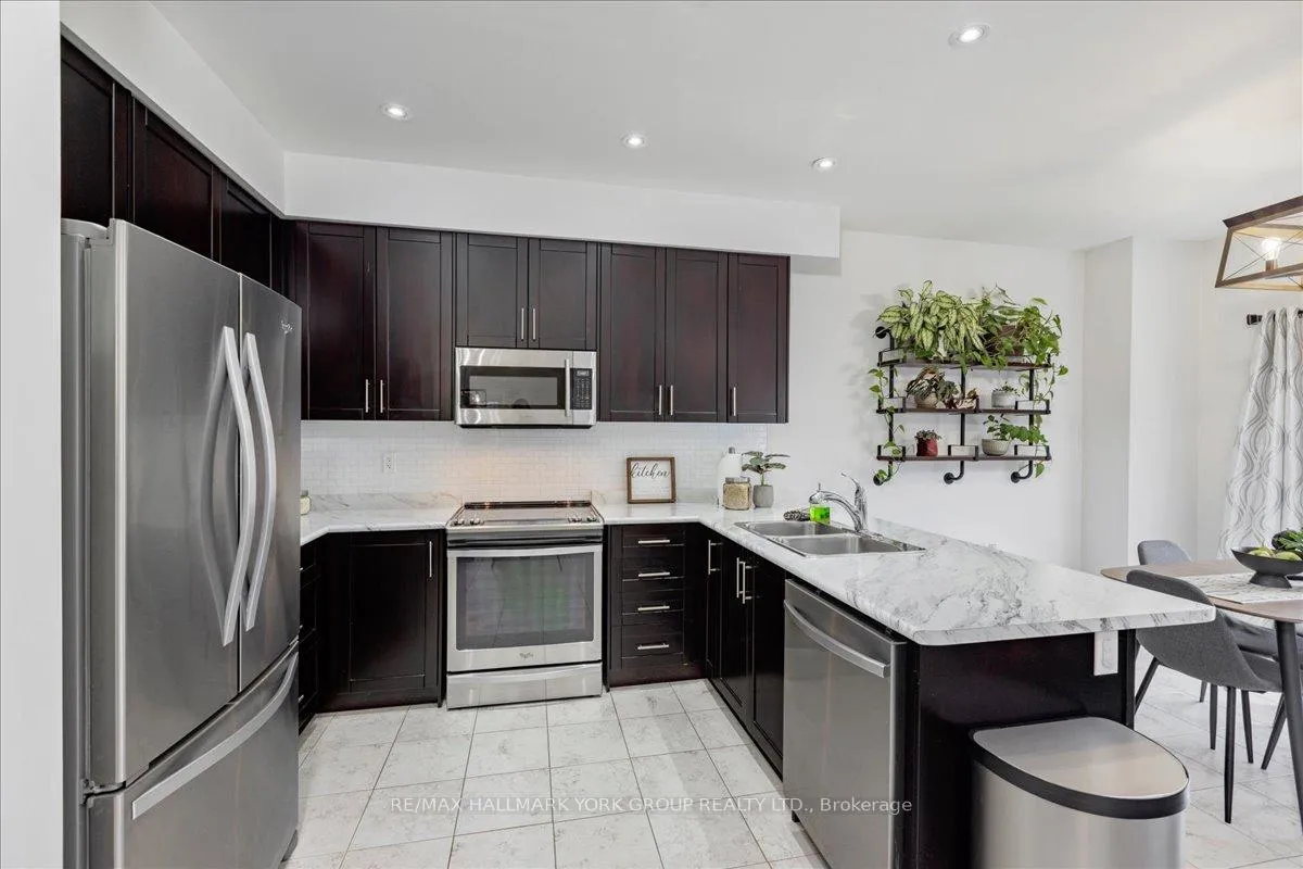Photo 8 of 39 Prosser Crescent, Georgina, Sutton & Jackson's Point — HOMEH