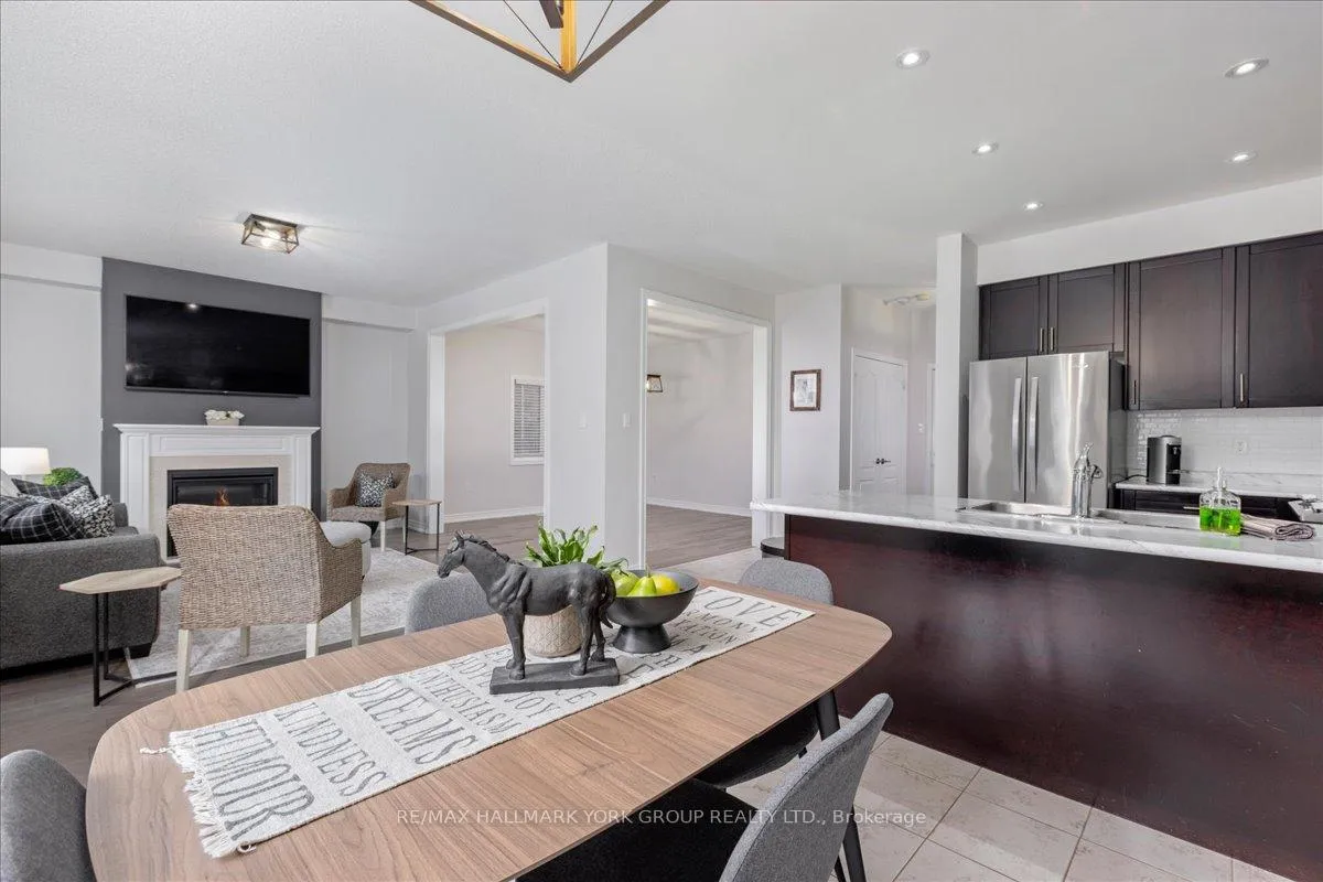 Photo 11 of 39 Prosser Crescent, Georgina, Sutton & Jackson's Point — HOMEH