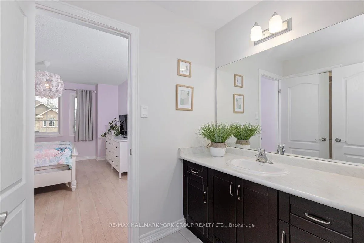 Photo 24 of 39 Prosser Crescent, Georgina, Sutton & Jackson's Point — HOMEH