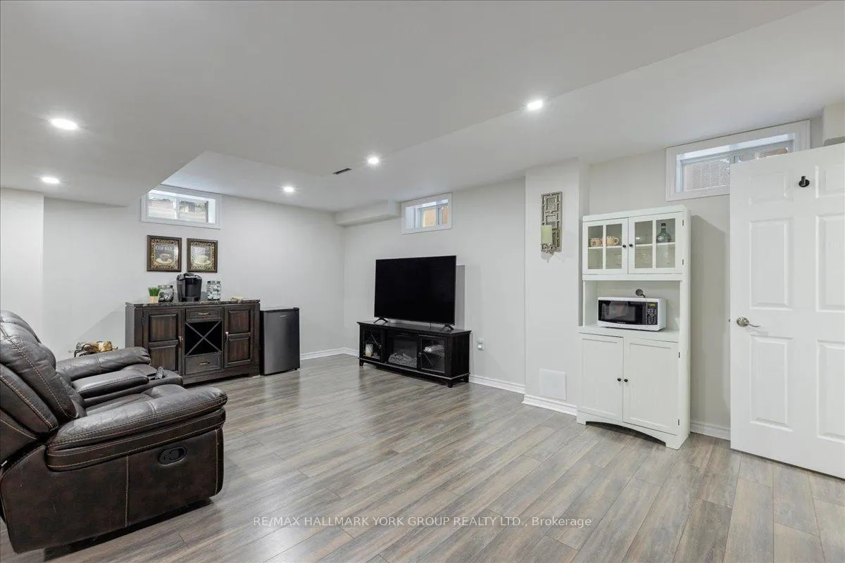 Photo 31 of 39 Prosser Crescent, Georgina, Sutton & Jackson's Point — HOMEH
