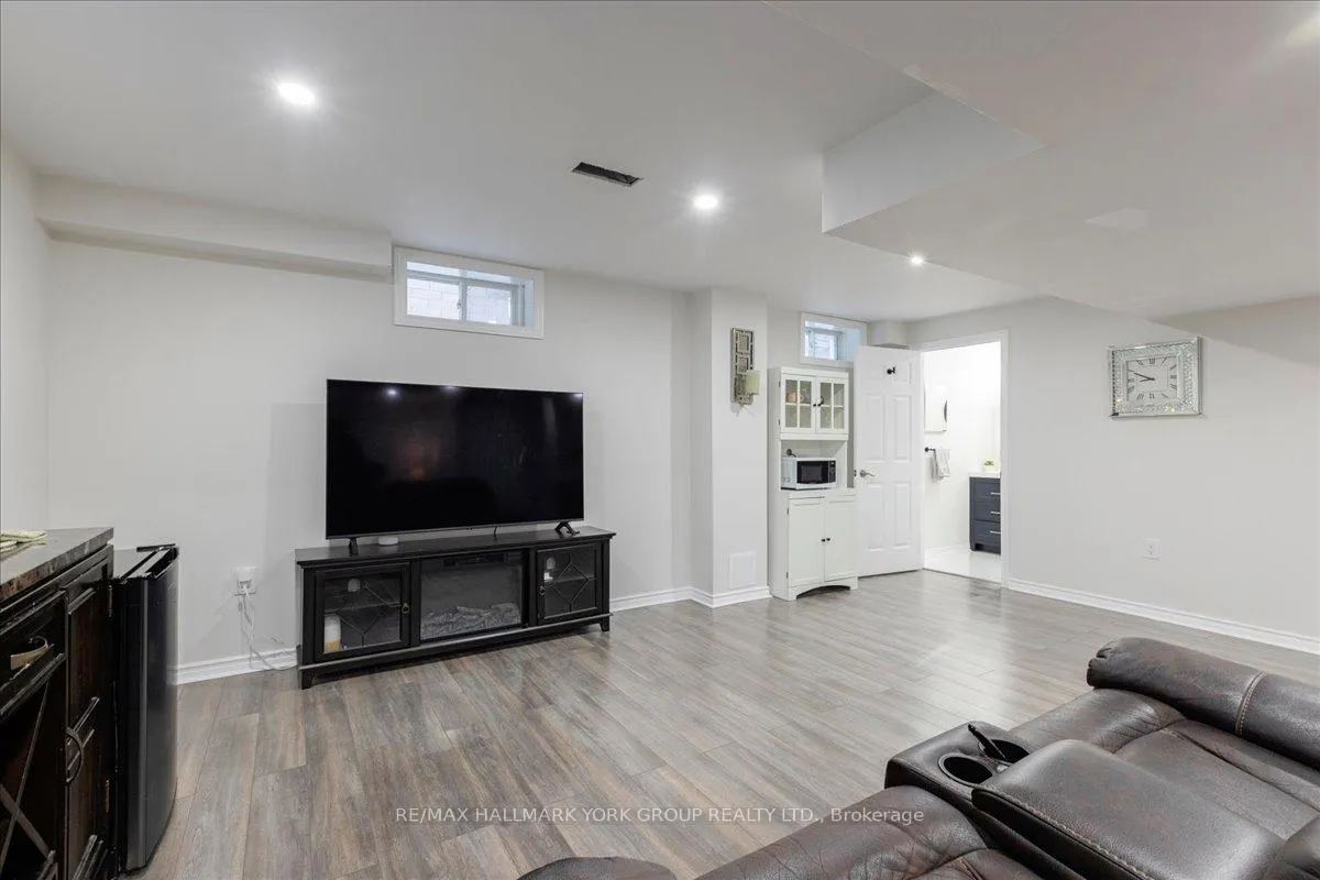 Photo 32 of 39 Prosser Crescent, Georgina, Sutton & Jackson's Point — HOMEH