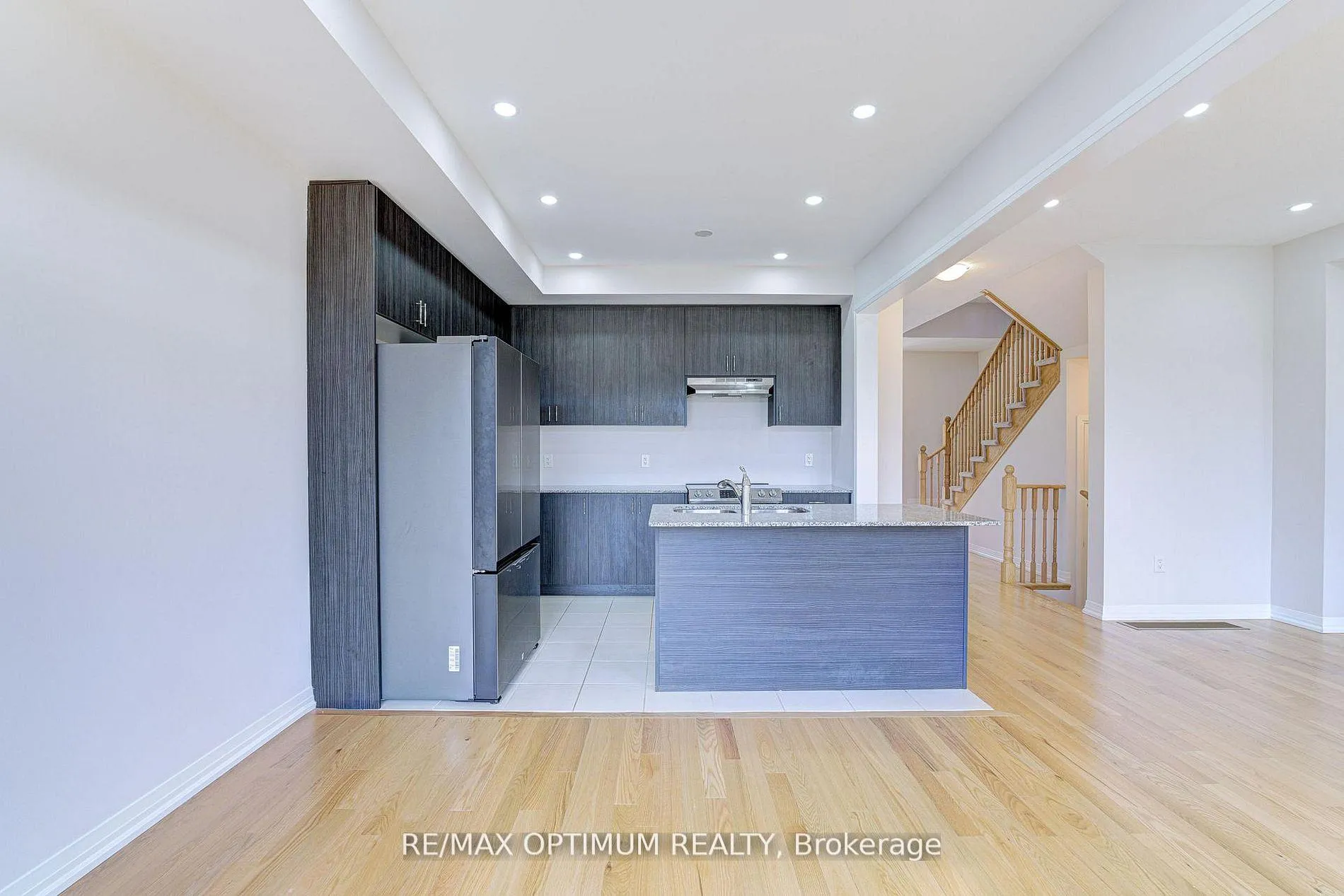 Photo 12 of Unit (Main & Second), 72 Blacklock Street, Cambridge, Westview — HOMEH