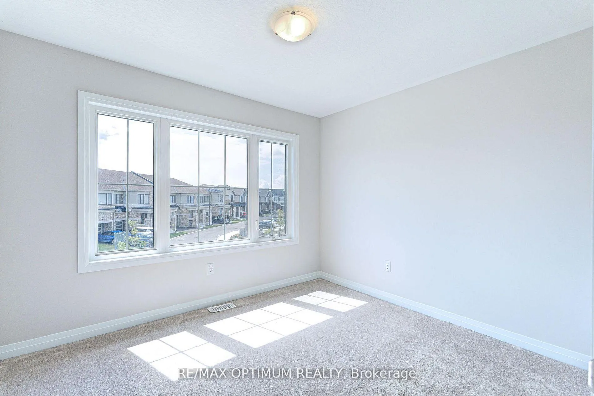 Photo 23 of Unit (Main & Second), 72 Blacklock Street, Cambridge, Westview — HOMEH