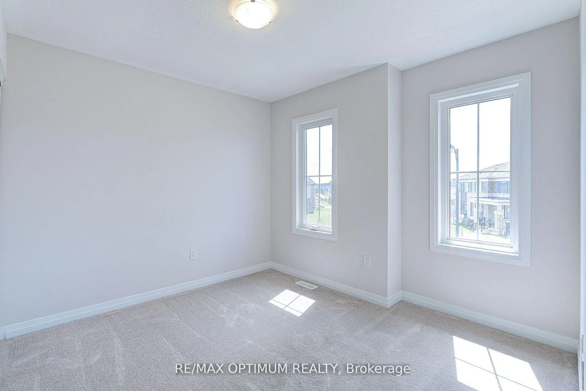 Photo 26 of Unit (Main & Second), 72 Blacklock Street, Cambridge, Westview — HOMEH
