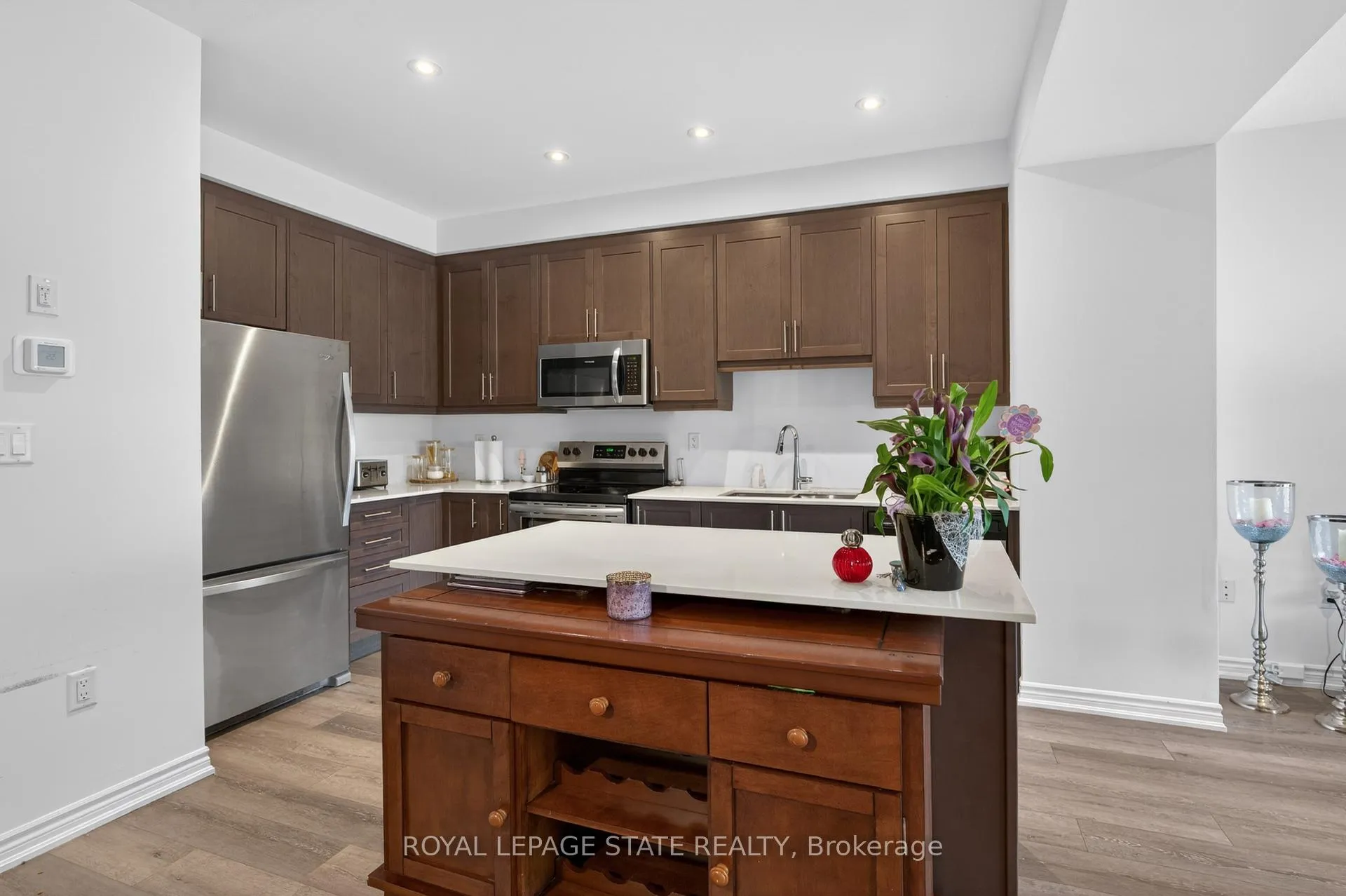 Photo 11 of 13 June Callwood Way, Brantford — HOMEH