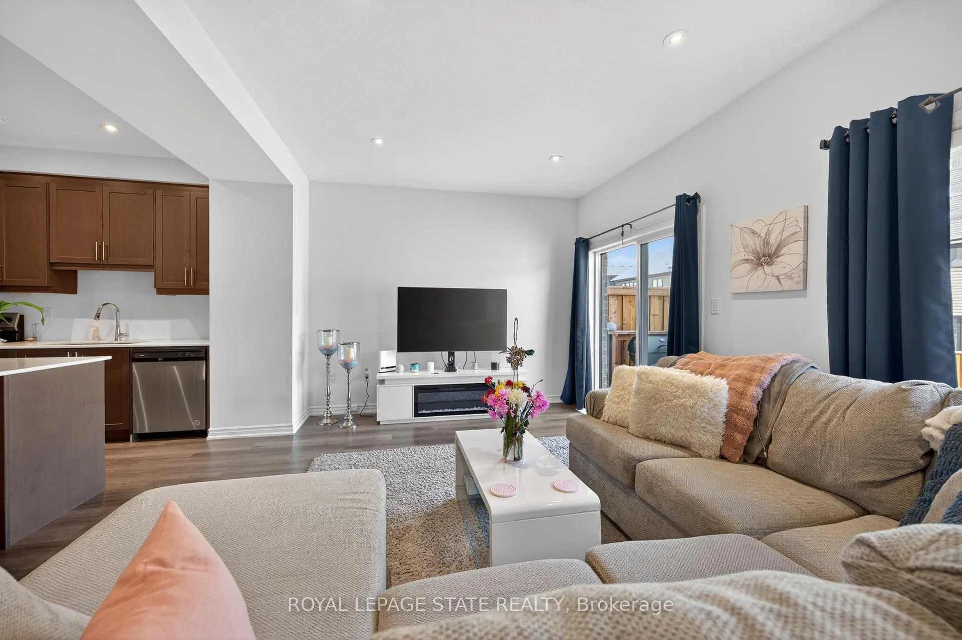 Photo 24 of 13 June Callwood Way, Brantford — HOMEH