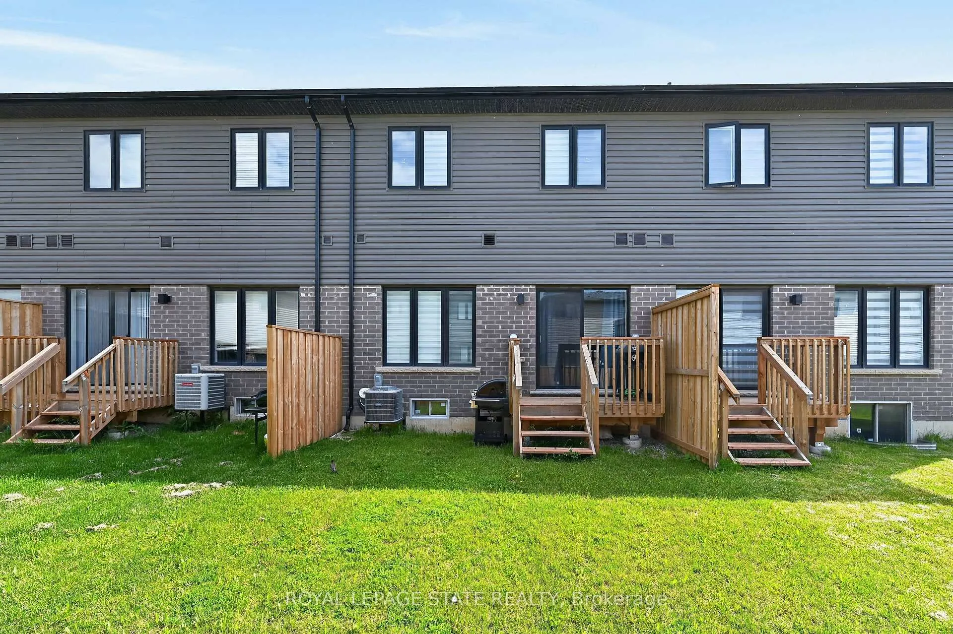 Photo 39 of 13 June Callwood Way, Brantford — HOMEH