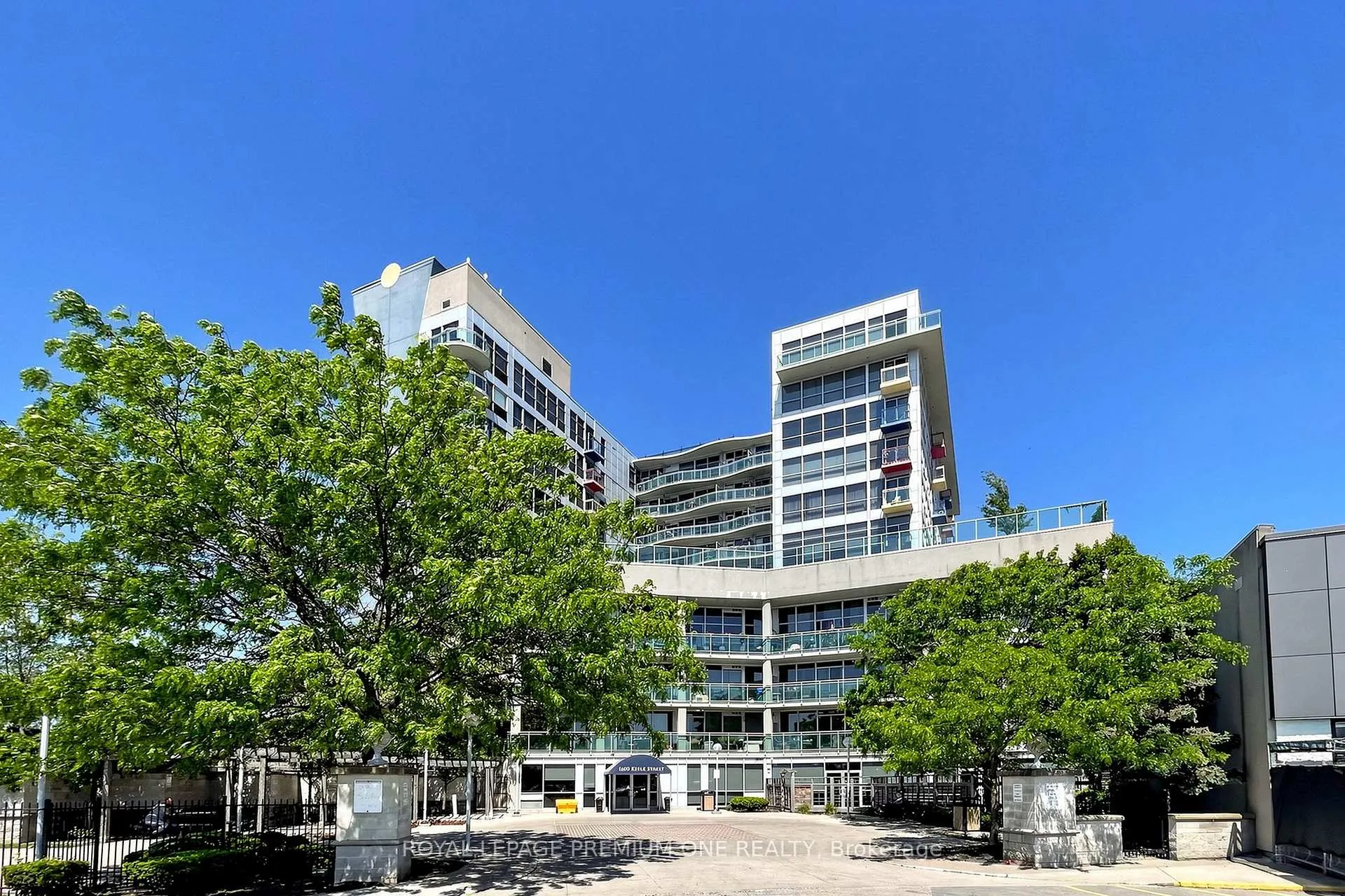 Photo 1 of Unit 913, 1600 Keele Street, Toronto, Keelesdale-Eglinton West — HOMEH