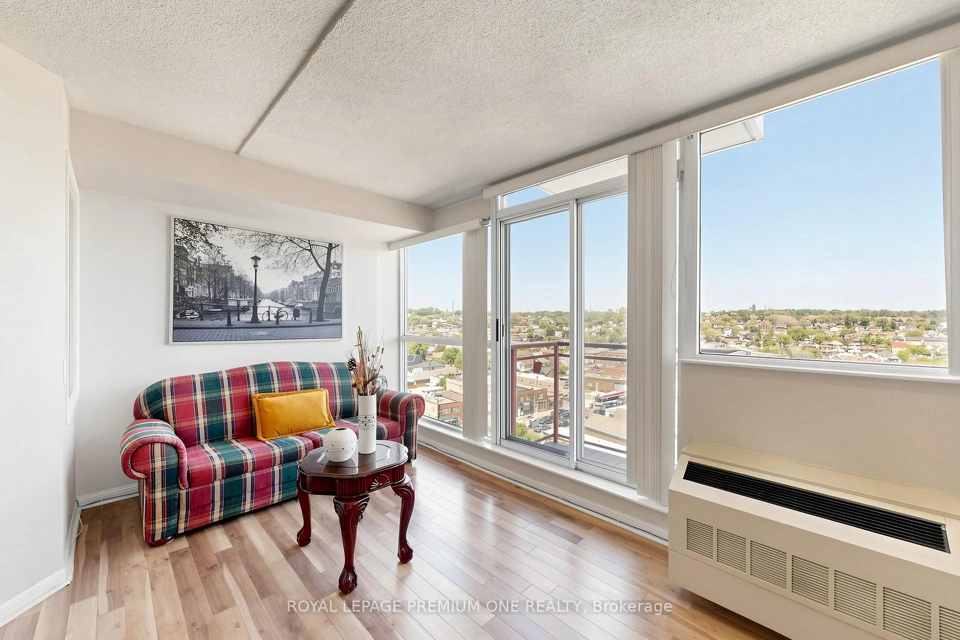 Photo 5 of Unit 913, 1600 Keele Street, Toronto, Keelesdale-Eglinton West — HOMEH