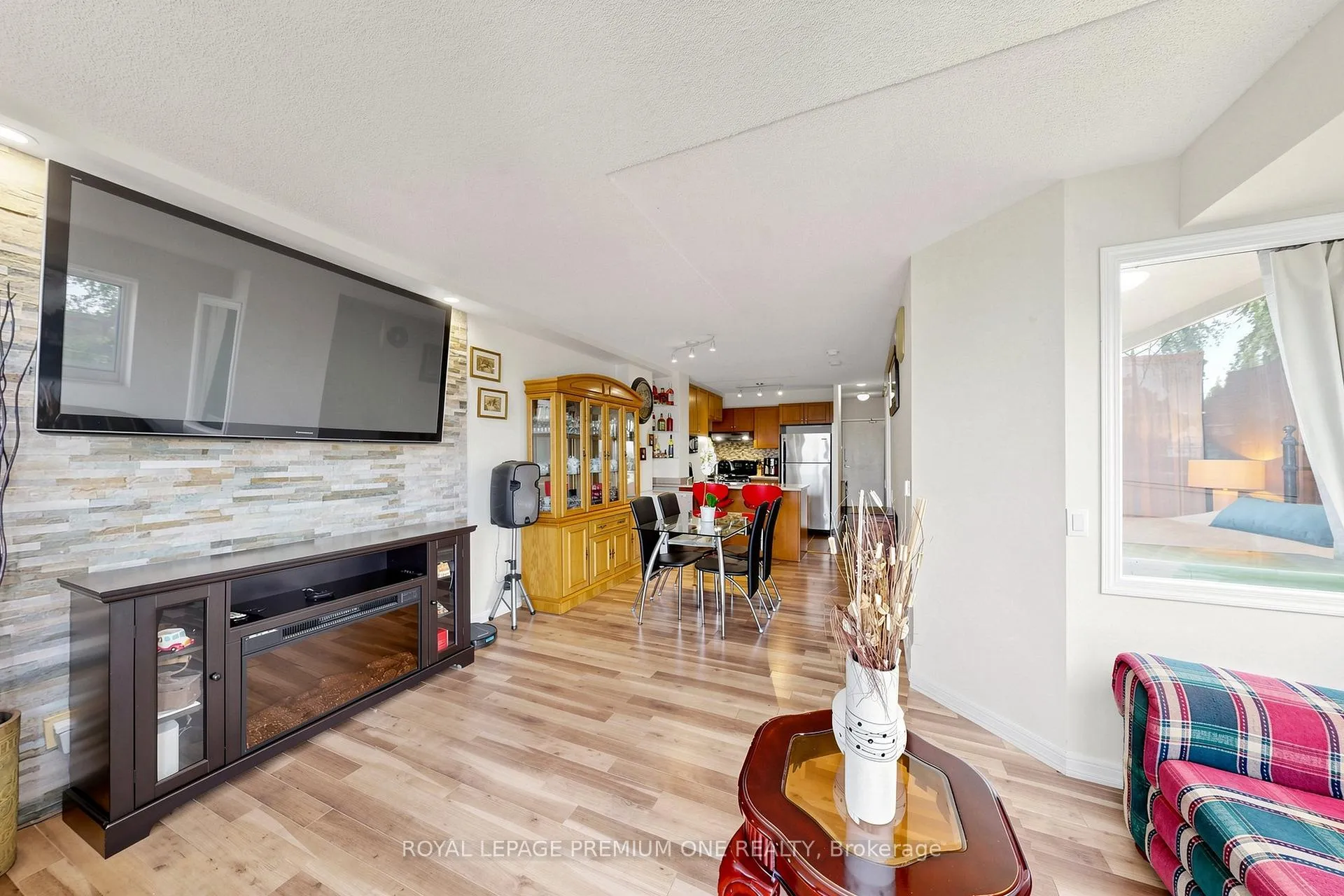 Photo 8 of Unit 913, 1600 Keele Street, Toronto, Keelesdale-Eglinton West — HOMEH