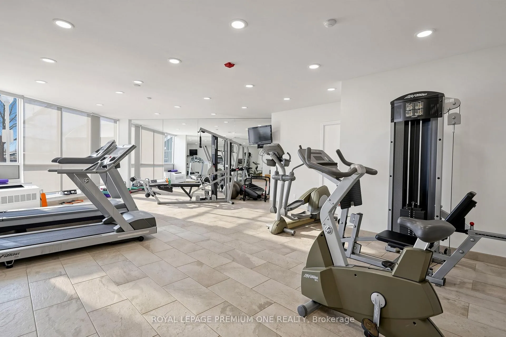 Photo 18 of Unit 913, 1600 Keele Street, Toronto, Keelesdale-Eglinton West — HOMEH