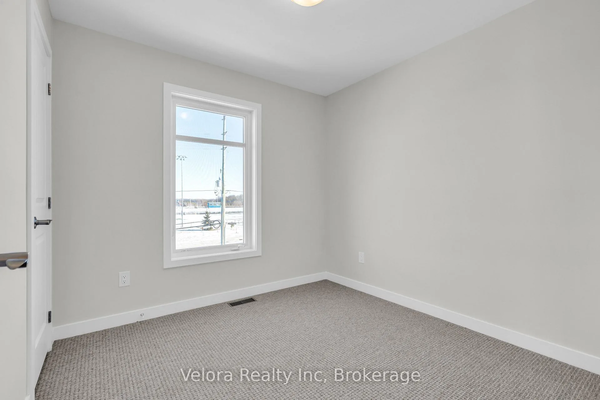 Photo 17 of 118 Venasque, Ottawa, Notting Hill/Summerside — HOMEH