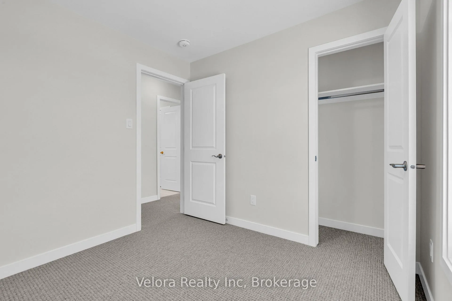 Photo 18 of 118 Venasque, Ottawa, Notting Hill/Summerside — HOMEH