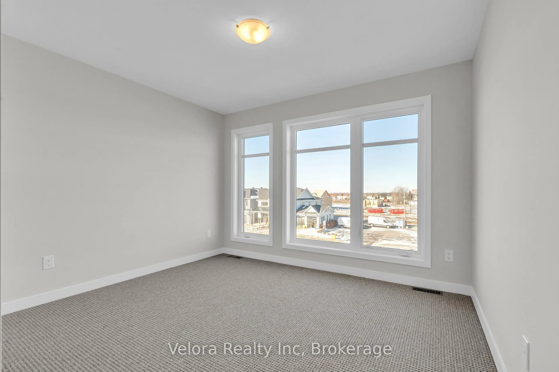 Photo 21 of 118 Venasque, Ottawa, Notting Hill/Summerside — HOMEH
