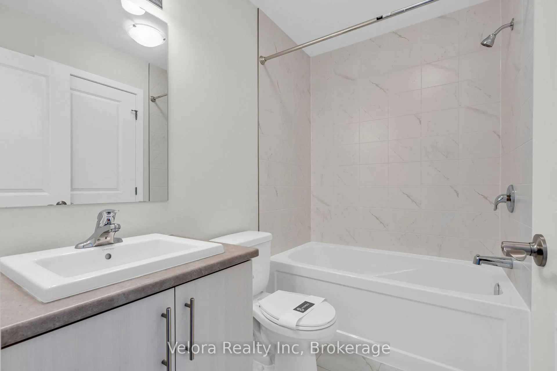 Photo 24 of 118 Venasque, Ottawa, Notting Hill/Summerside — HOMEH