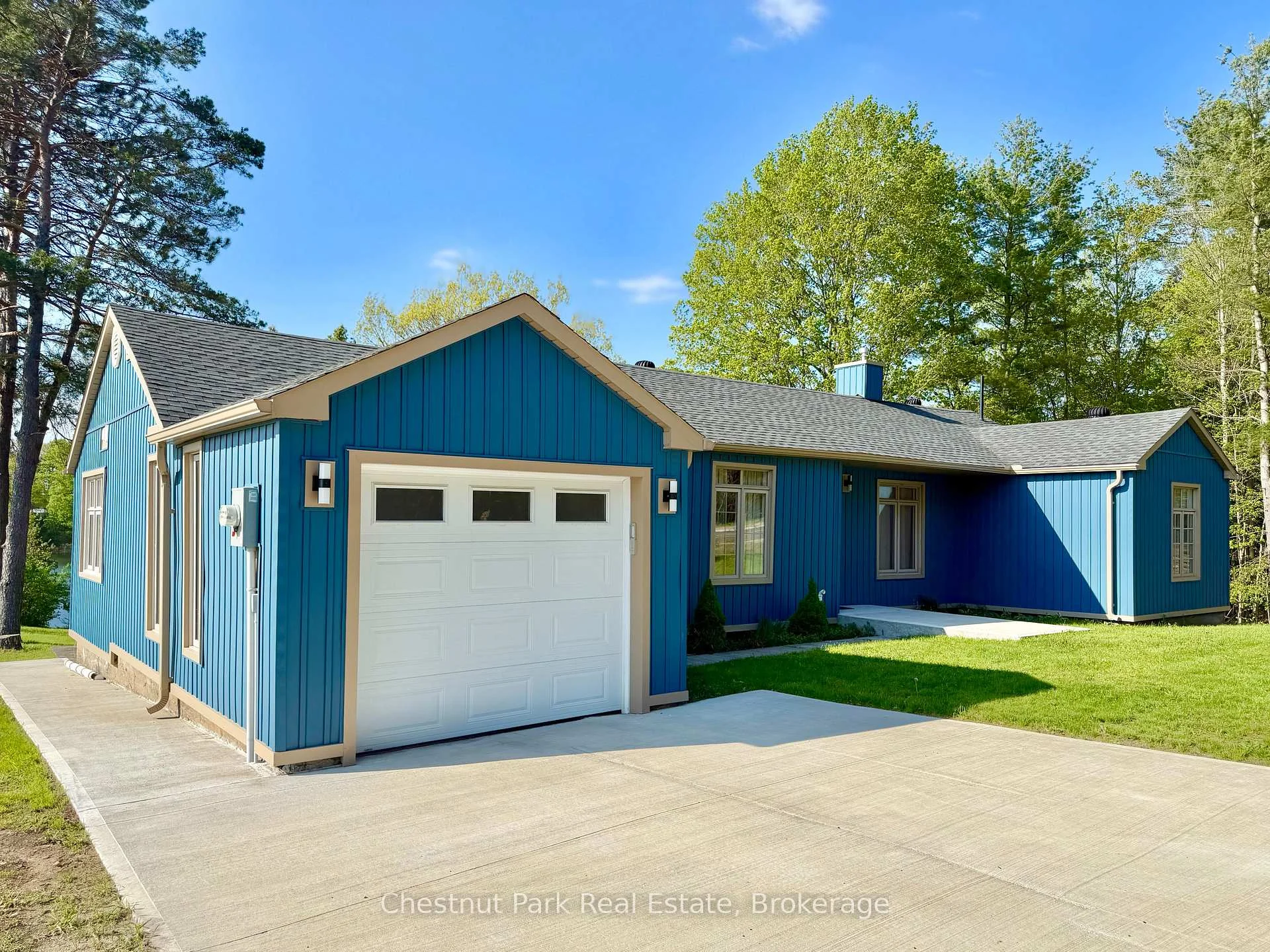 Photo 25 of 9211 118 Highway, Minden Hills, Minden — HOMEH
