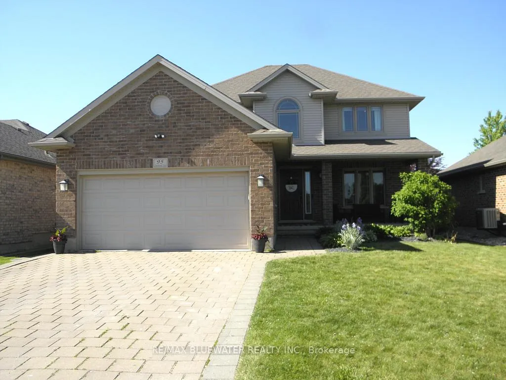 Photo 2 of 95 Deborah Drive, Strathroy-Caradoc, NE — HOMEH