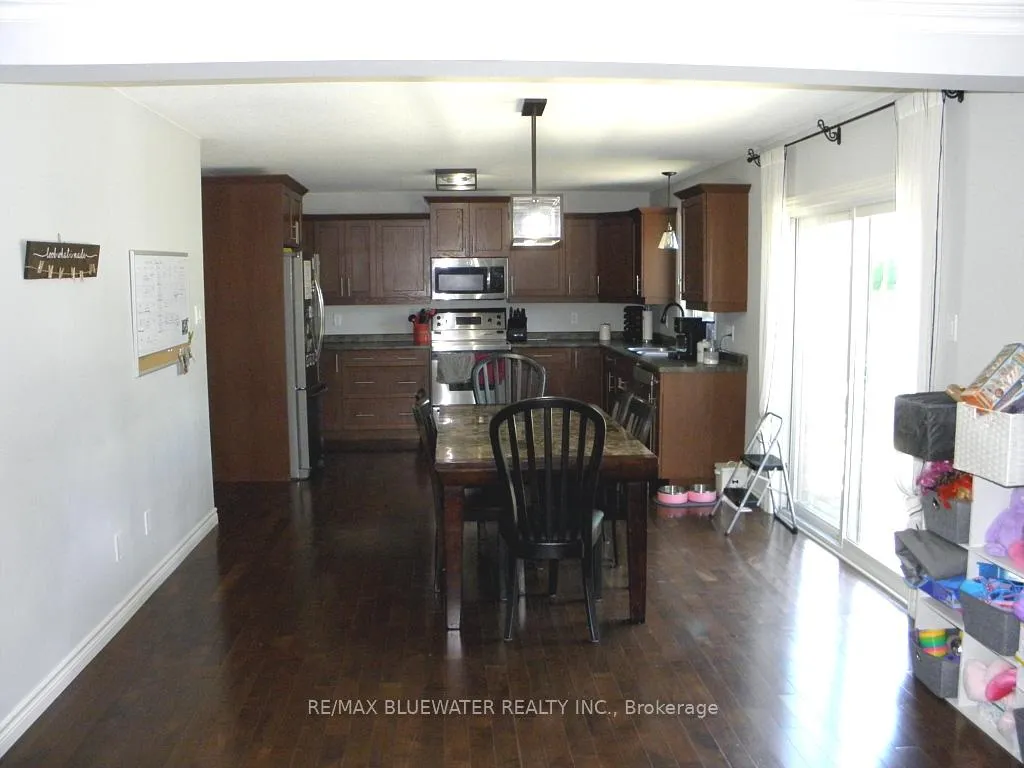 Photo 13 of 95 Deborah Drive, Strathroy-Caradoc, NE — HOMEH