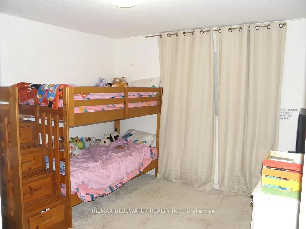Photo 22 of 95 Deborah Drive, Strathroy-Caradoc, NE — HOMEH