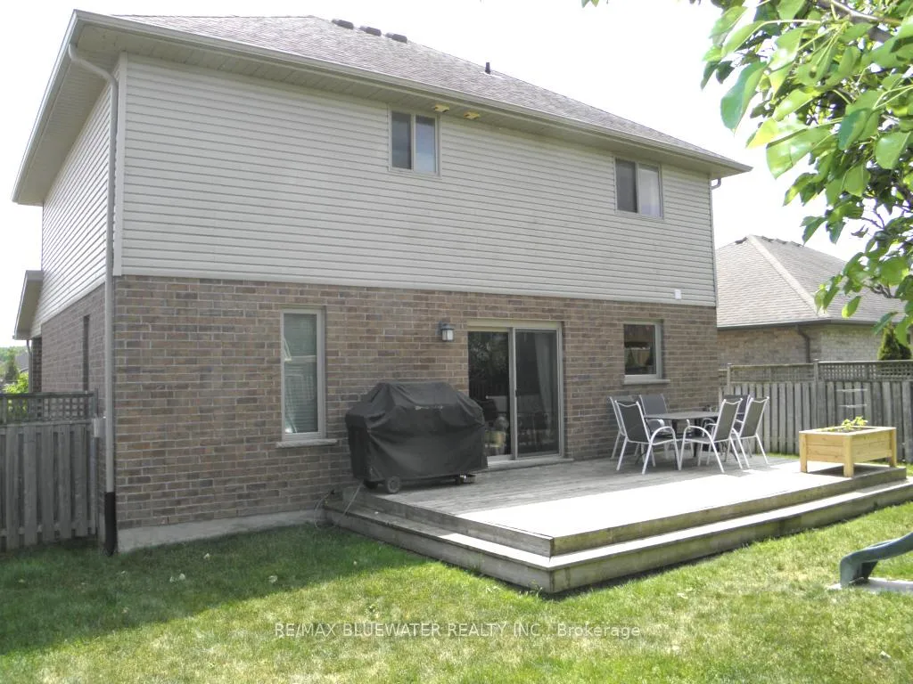 Photo 5 of 95 Deborah Drive, Strathroy-Caradoc, NE — HOMEH