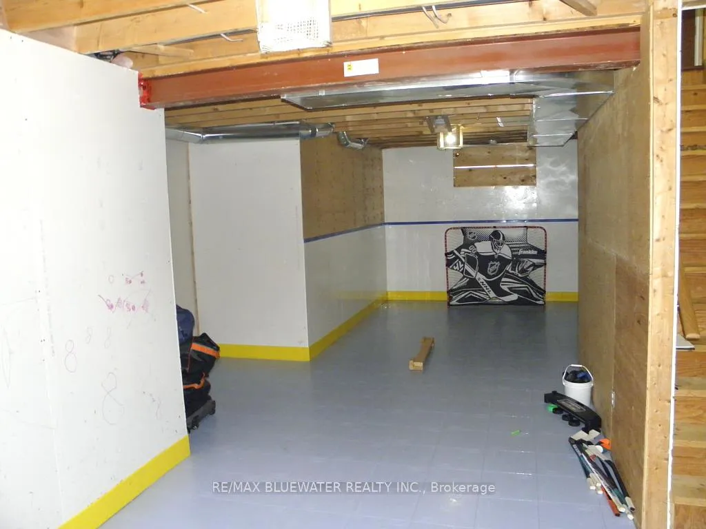 Photo 24 of 95 Deborah Drive, Strathroy-Caradoc, NE — HOMEH