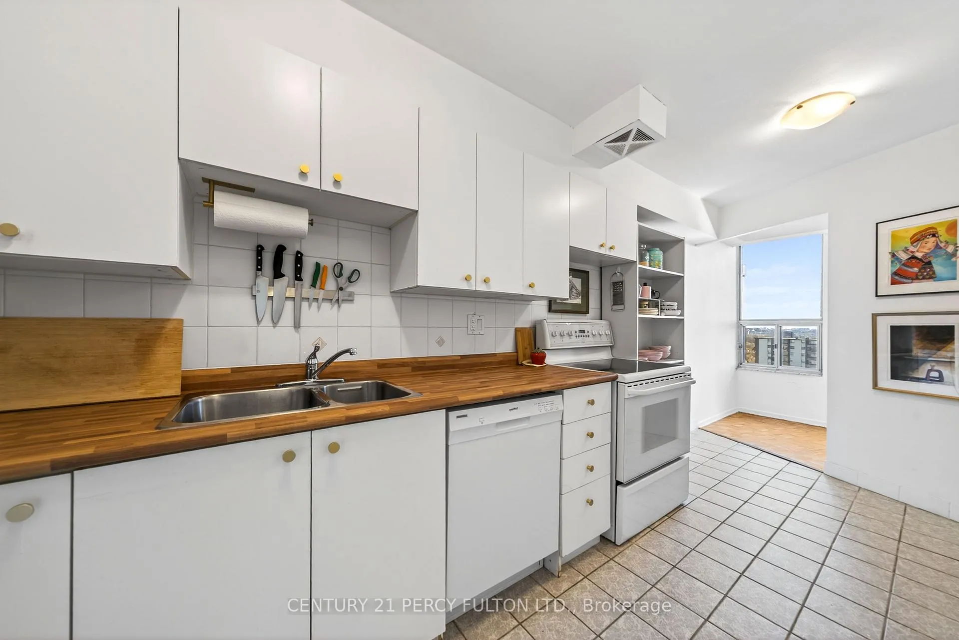 Photo 16 of Unit PH 12, 11 Wincott Drive, Etobicoke, Kingsview Village-The Westway — HOMEH