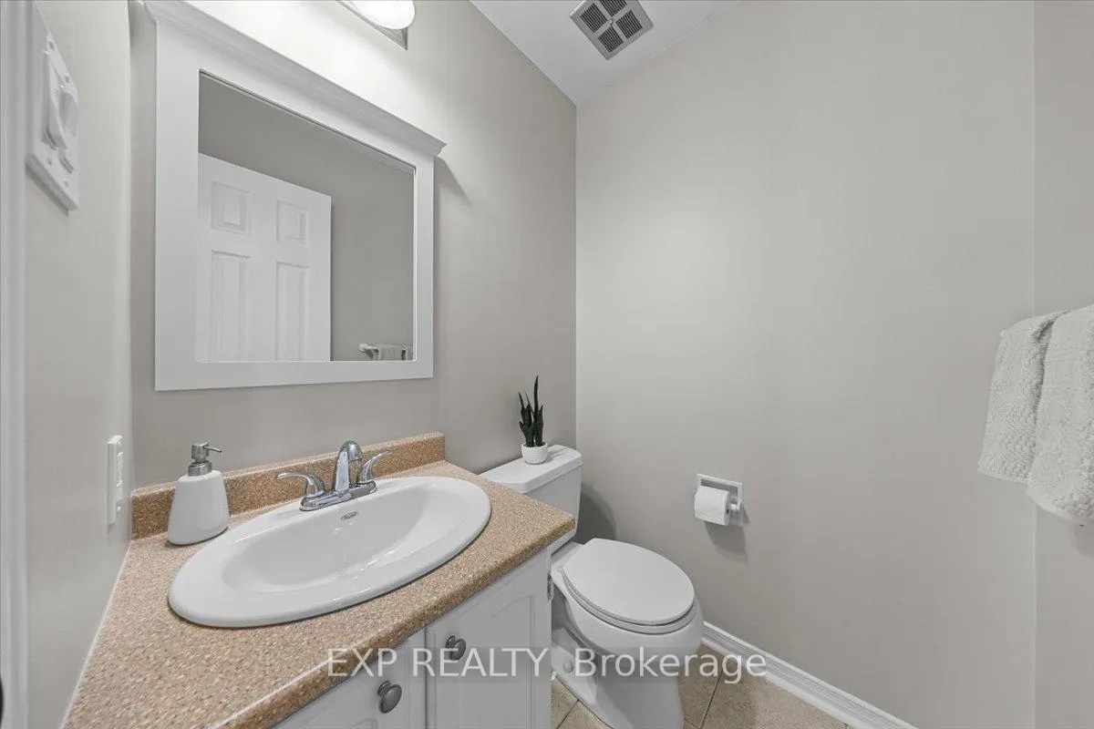 Photo 10 of 85 Teevens Drive, Ottawa, Barrhaven - Pheasant Run — HOMEH