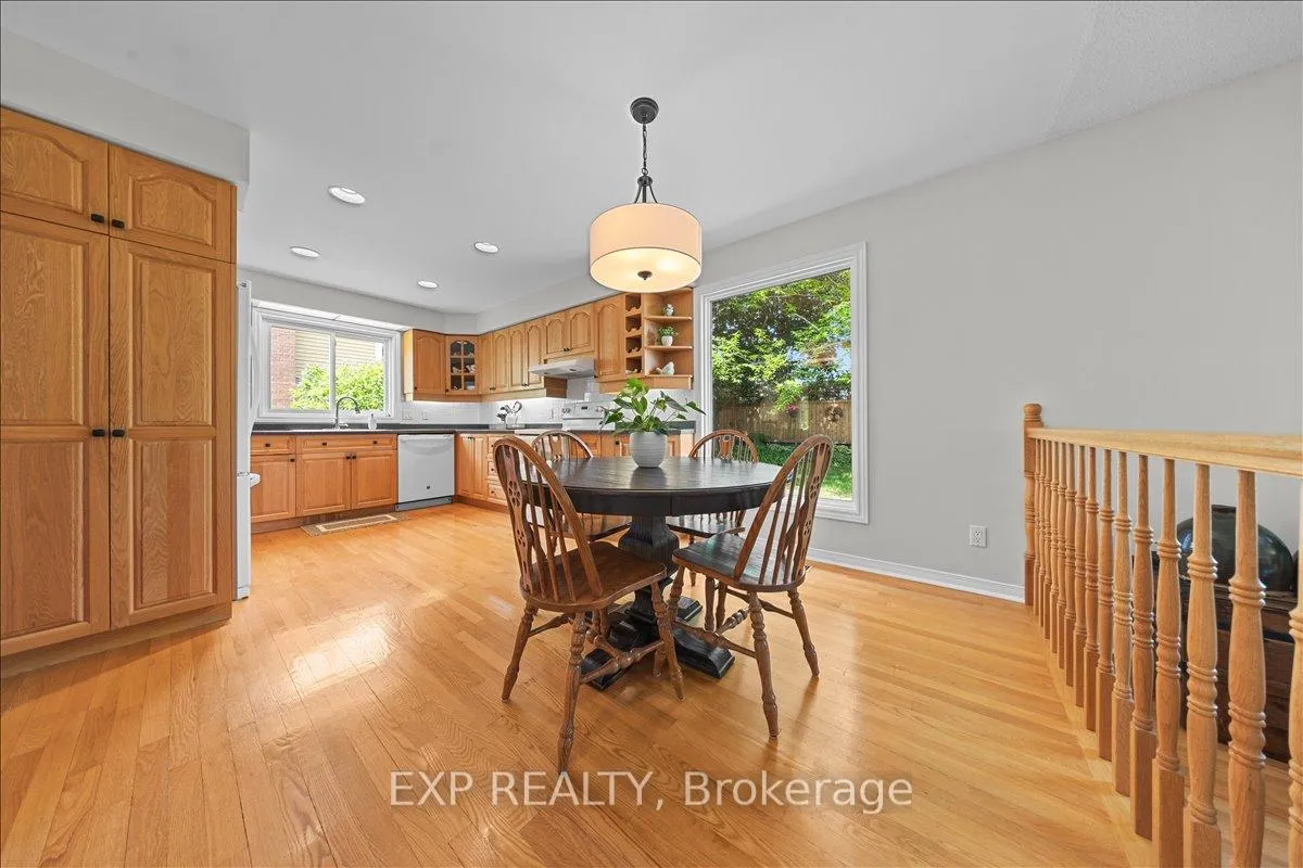 Photo 15 of 85 Teevens Drive, Ottawa, Barrhaven - Pheasant Run — HOMEH