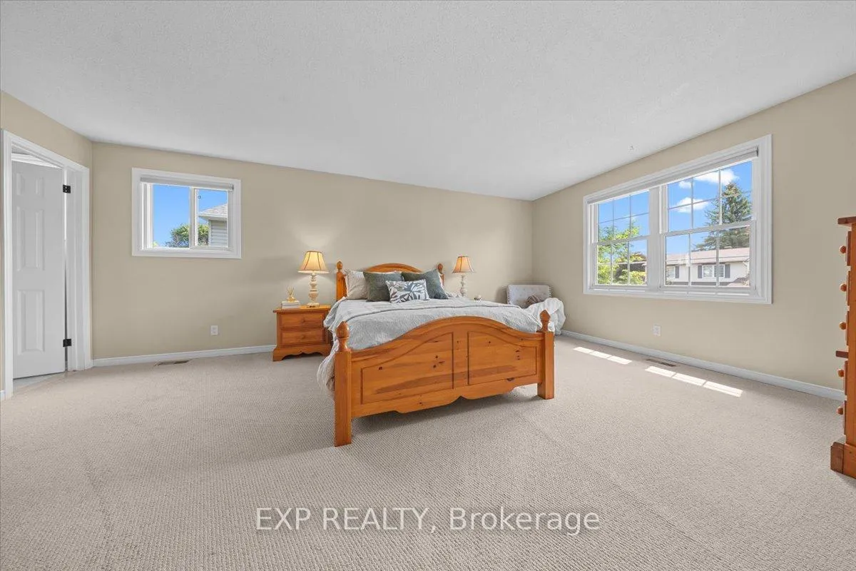 Photo 27 of 85 Teevens Drive, Ottawa, Barrhaven - Pheasant Run — HOMEH
