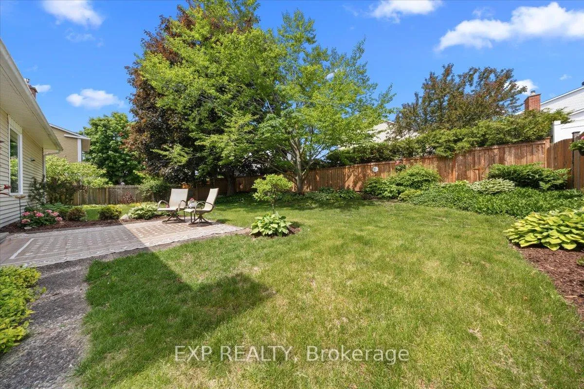Photo 37 of 85 Teevens Drive, Ottawa, Barrhaven - Pheasant Run — HOMEH