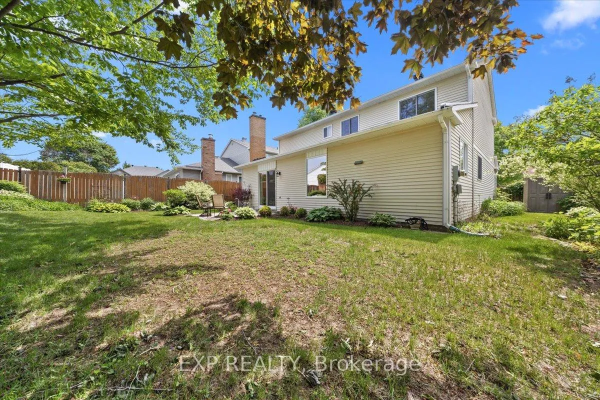 Photo 39 of 85 Teevens Drive, Ottawa, Barrhaven - Pheasant Run — HOMEH