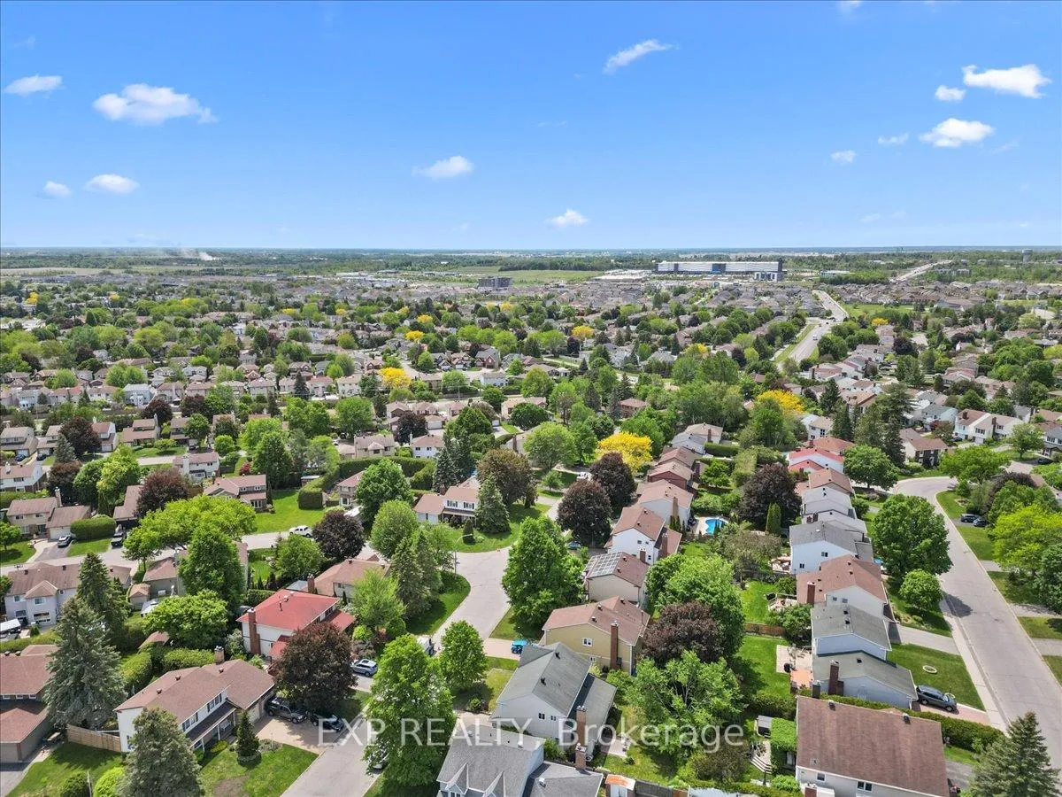 Photo 43 of 85 Teevens Drive, Ottawa, Barrhaven - Pheasant Run — HOMEH