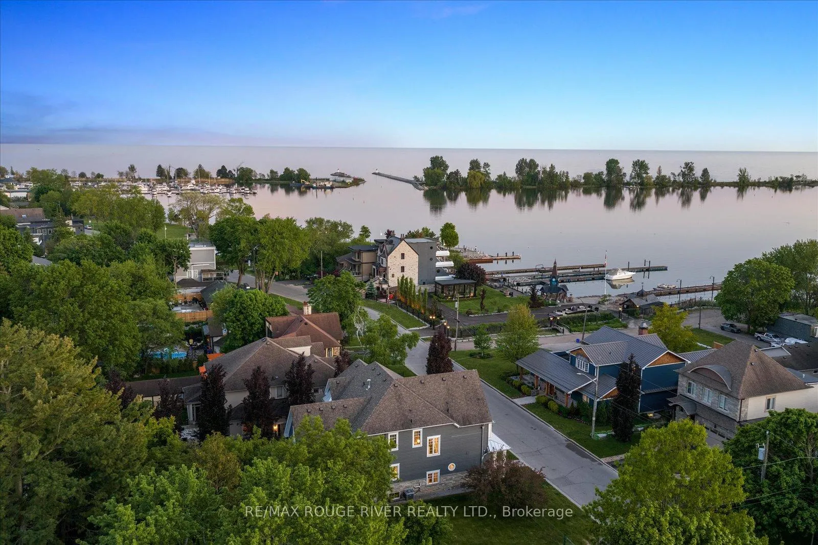 Photo 2 of 699 Front Road, Pickering, Bay Ridges — HOMEH