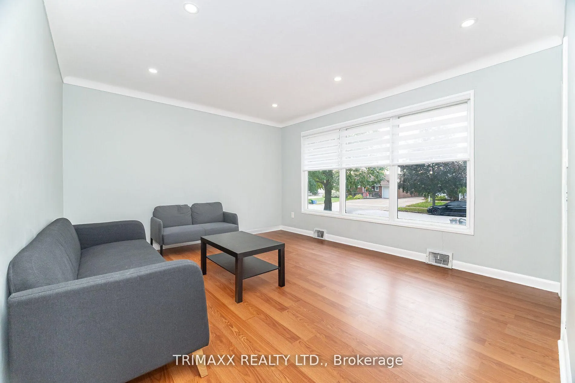 Photo 6 of 60 Parkdale Drive, Thorold, Thorold Downtown — HOMEH