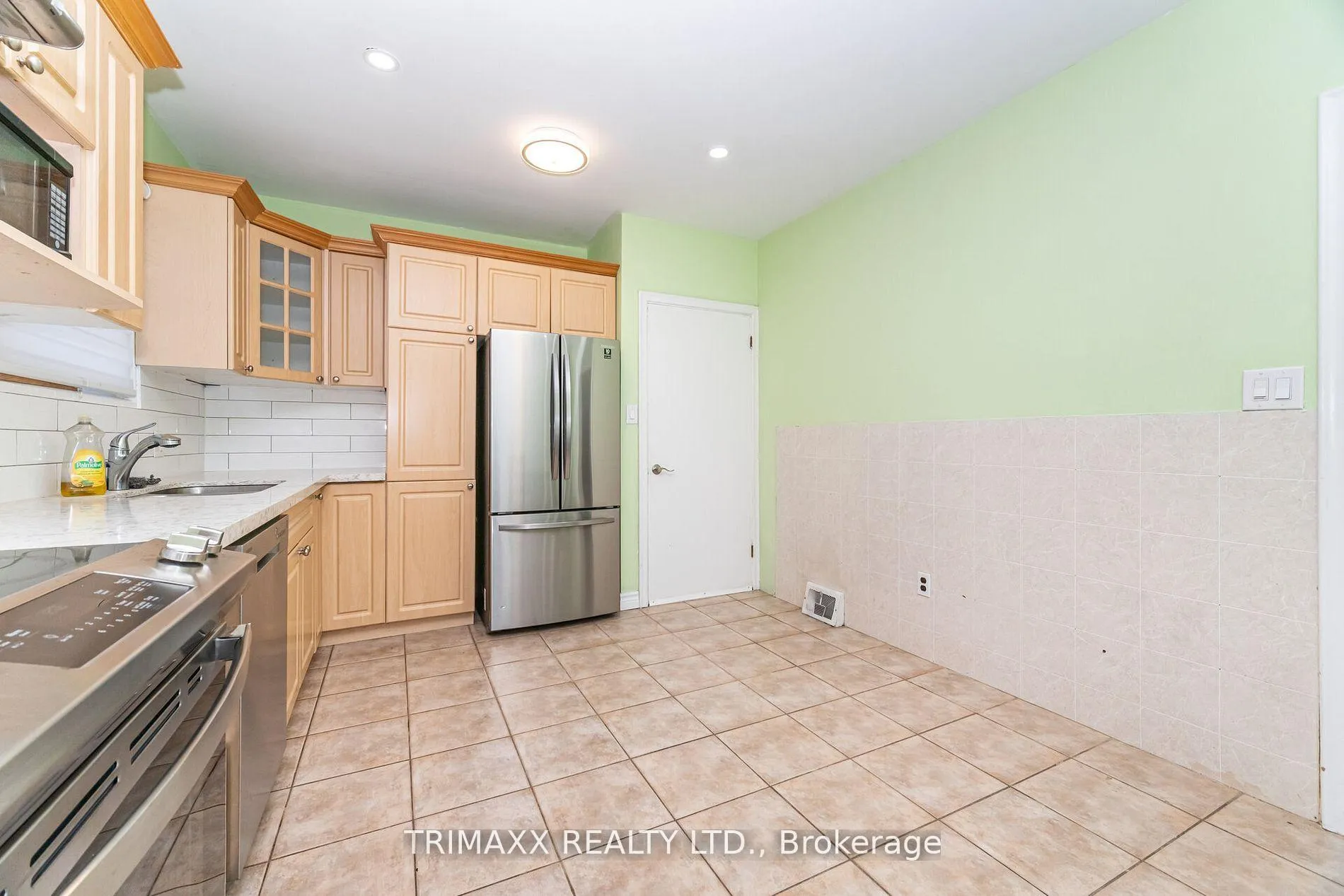 Photo 11 of 60 Parkdale Drive, Thorold, Thorold Downtown — HOMEH