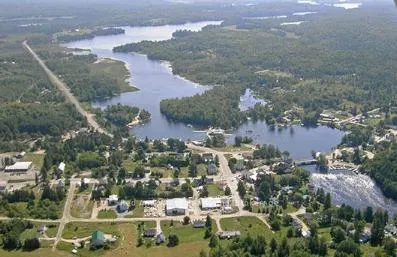 Photo 2 of 22 Frank Street, Magnetawan — HOMEH