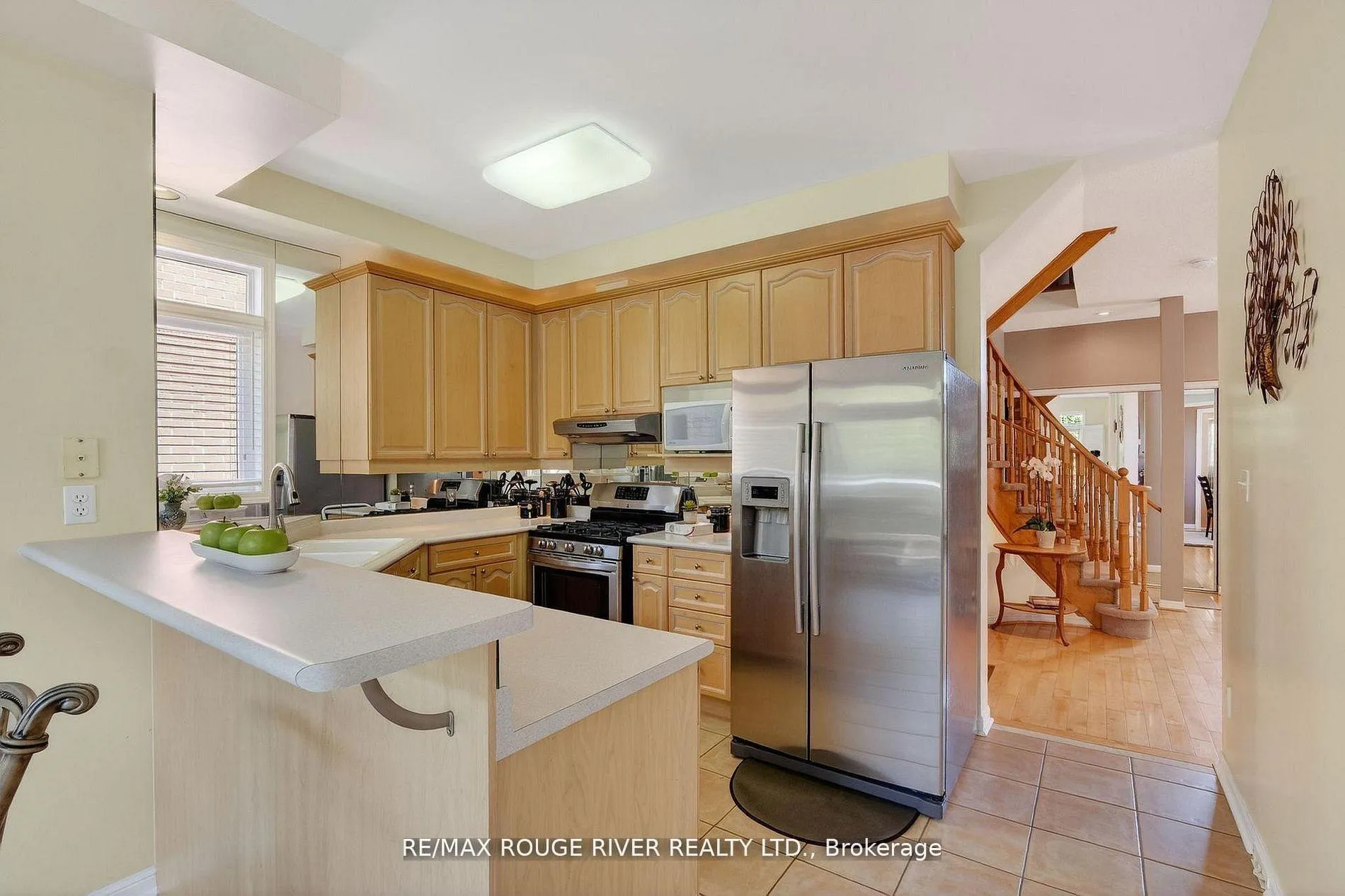 Photo 12 of 461 Summerpark Crescent, Pickering, Amberlea — HOMEH