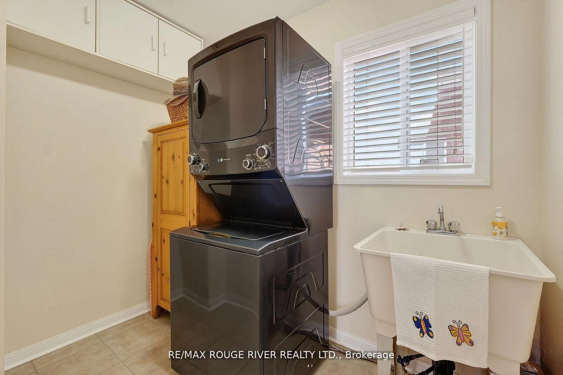 Photo 20 of 461 Summerpark Crescent, Pickering, Amberlea — HOMEH