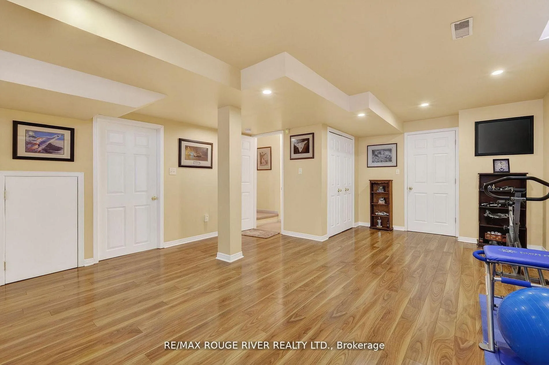Photo 32 of 461 Summerpark Crescent, Pickering, Amberlea — HOMEH