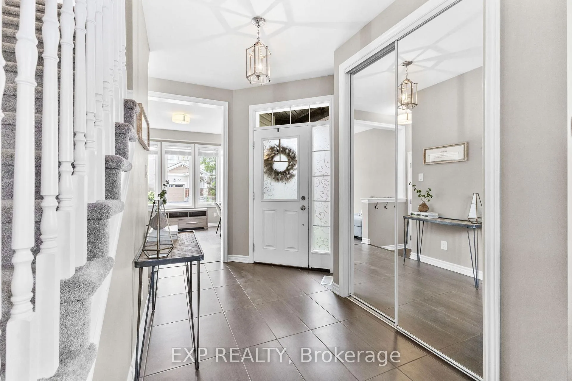 Photo 4 of 47 Solaris Drive, Ottawa, Kanata - Emerald Meadows/Trailwest — HOMEH