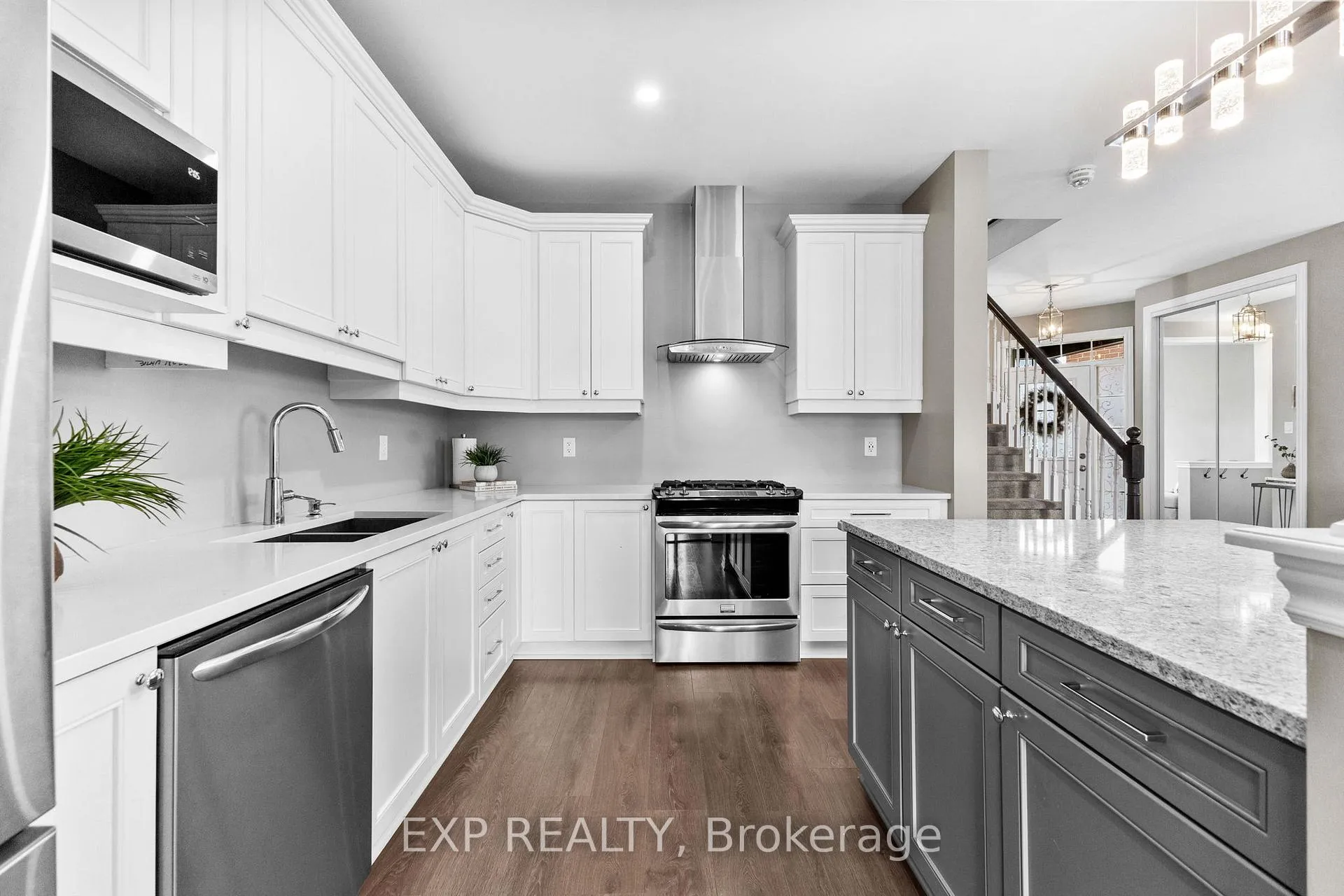 Photo 13 of 47 Solaris Drive, Ottawa, Kanata - Emerald Meadows/Trailwest — HOMEH