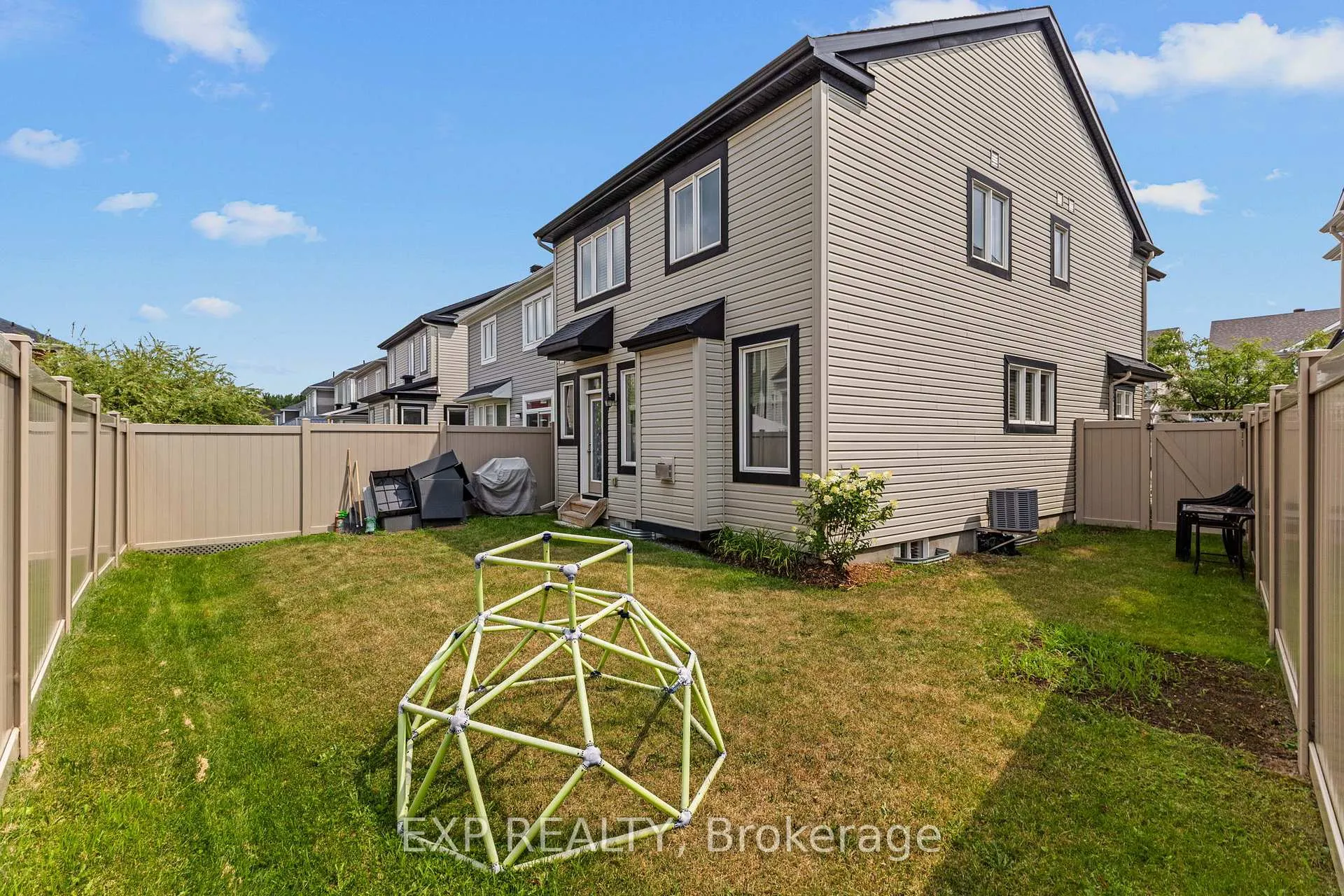 Photo 36 of 47 Solaris Drive, Ottawa, Kanata - Emerald Meadows/Trailwest — HOMEH