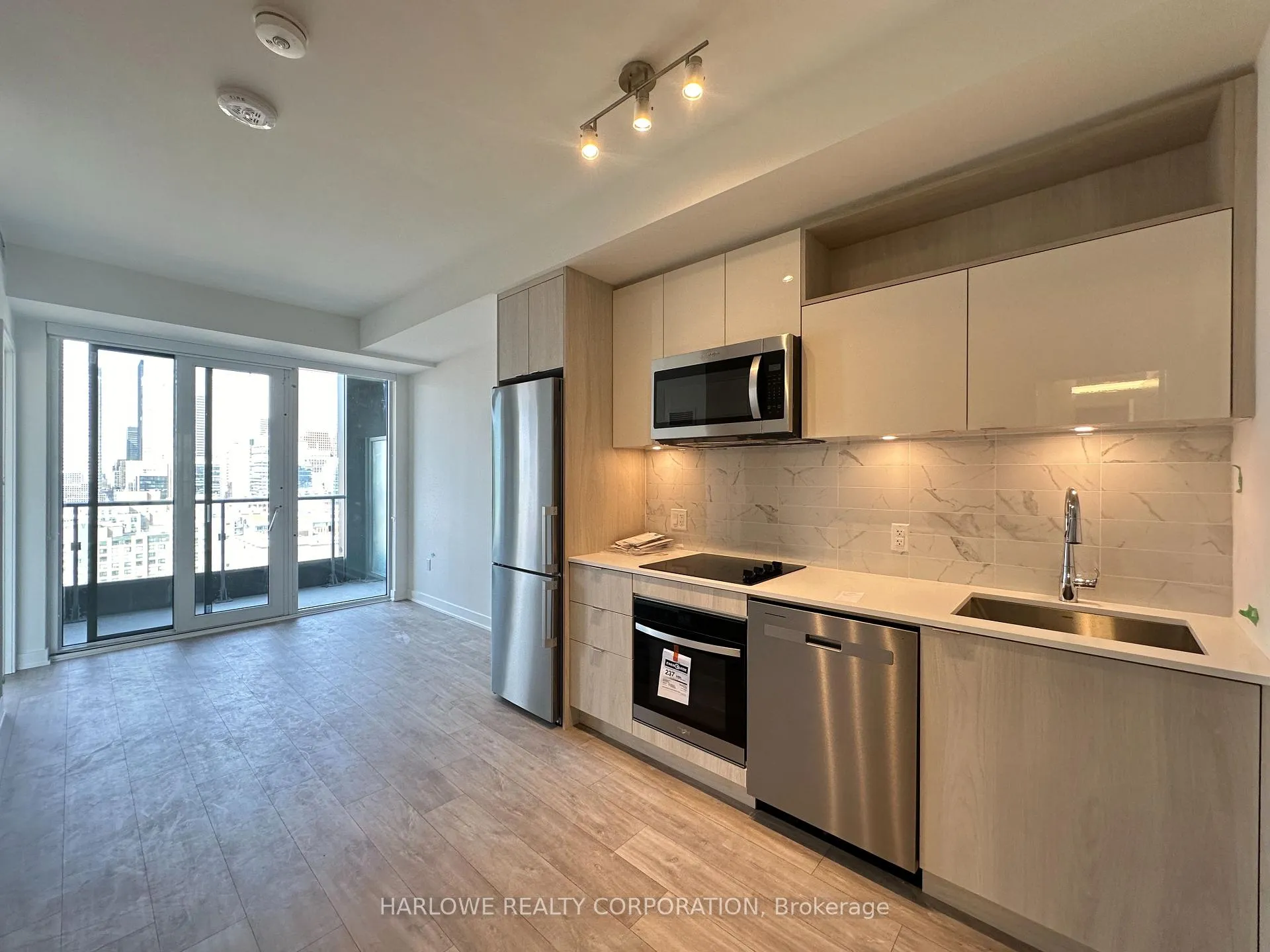 Front of Unit 1652 W, 135 Lower Sherbourne Street W