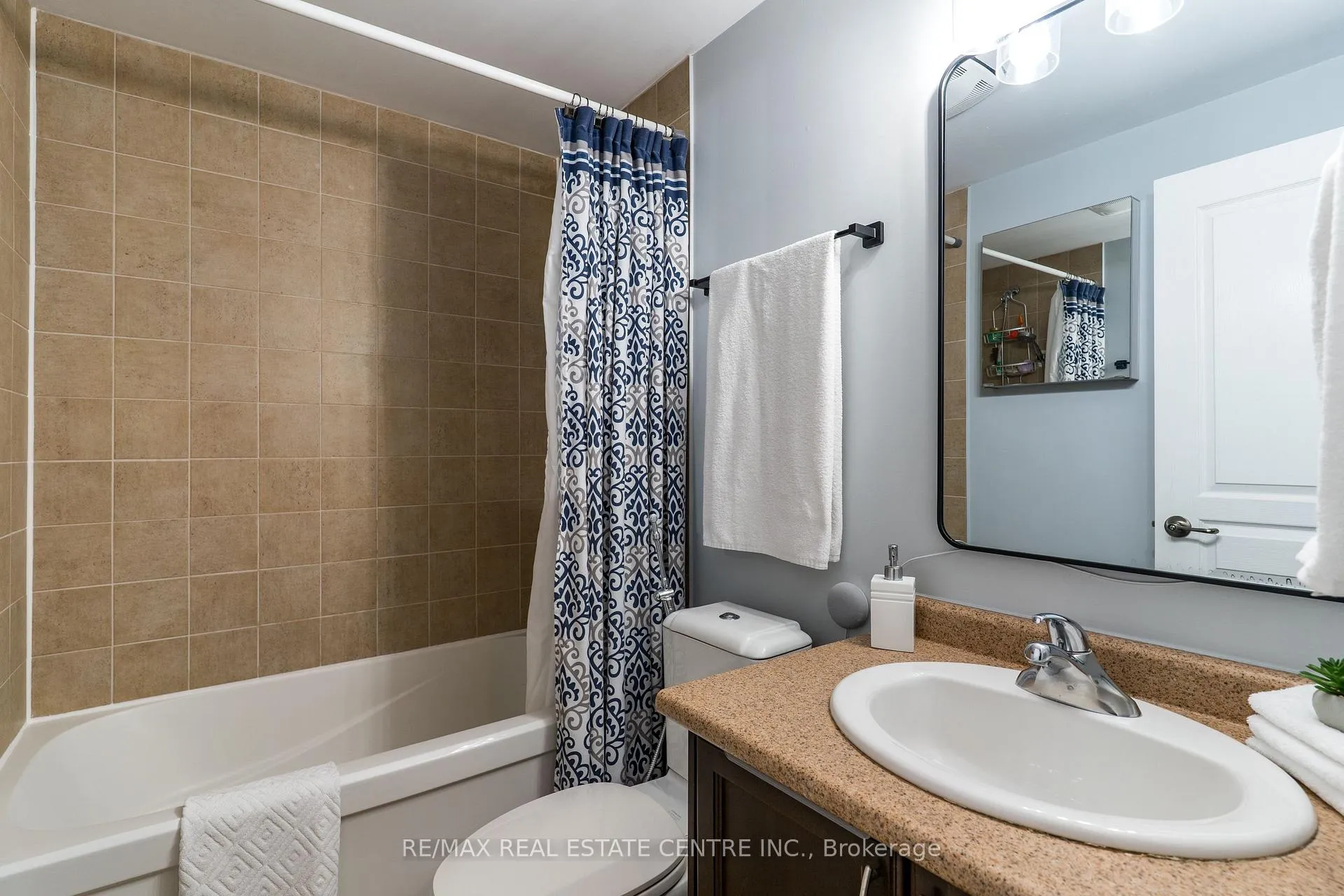 Photo 15 of Unit 304, 1212 Fennell Avenue E, Hamilton, Huntington — HOMEH