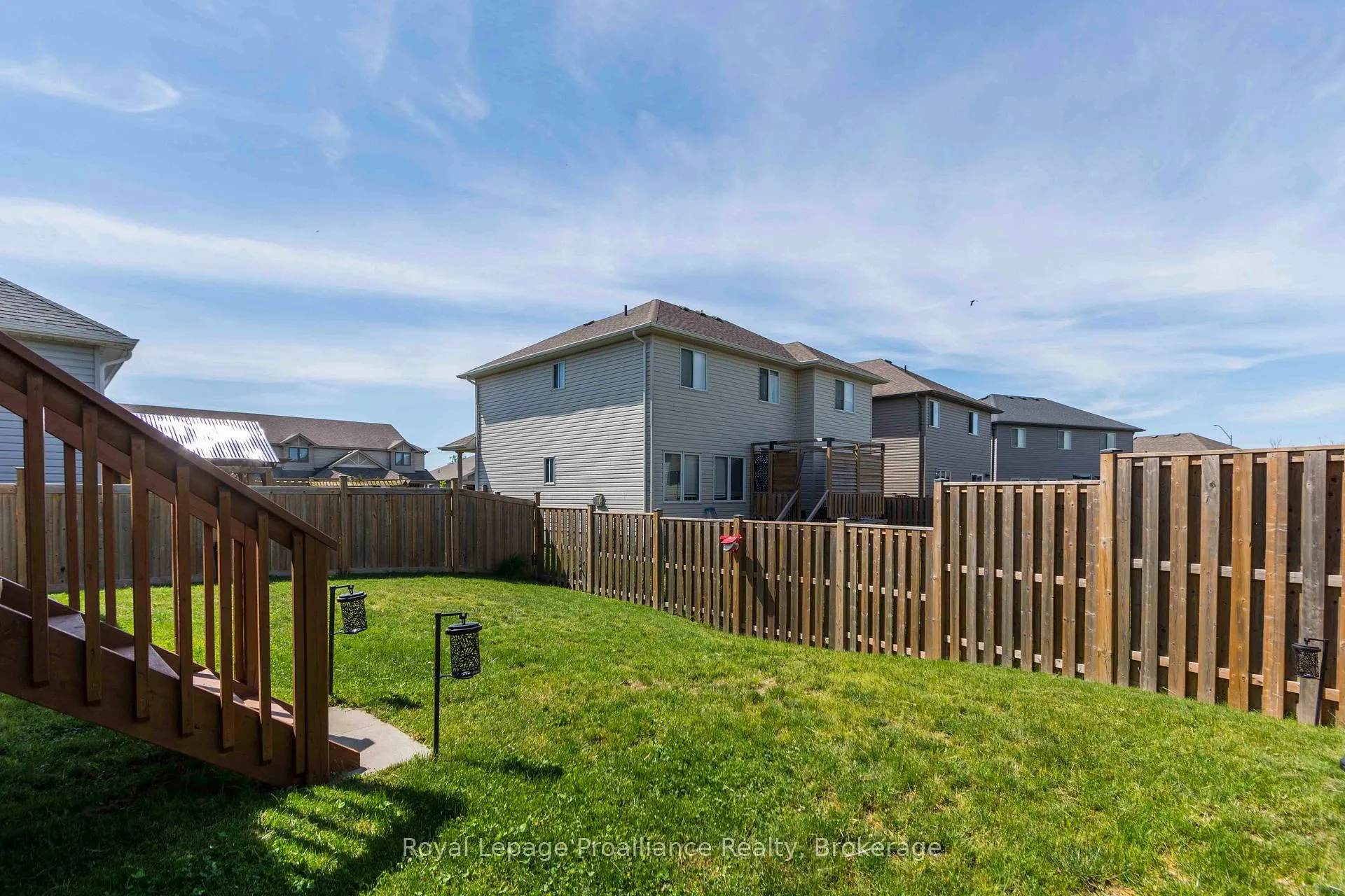 Photo 23 of 5 Walnut Drive, Belleville, Thurlow Ward — HOMEH