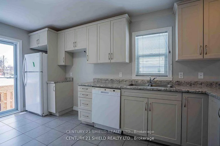 Photo 4 of 221 Third Street W, Cornwall — HOMEH